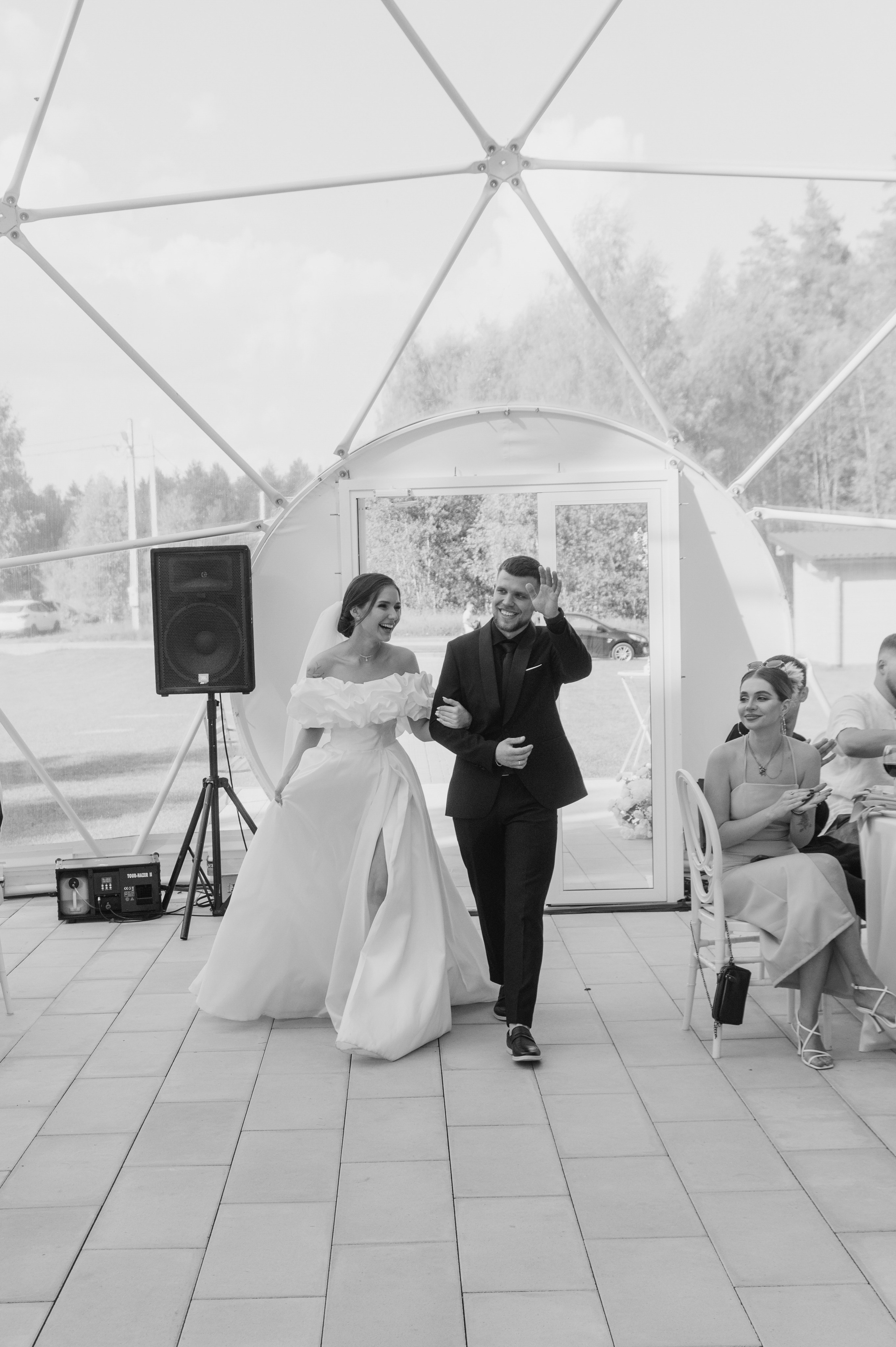 Свадебная фотосессия с утром невесты и красивым свадебным банкетом. Свадебный фотограф в Твери, Москве и Санкт-Петербурге Денисова Екатерина