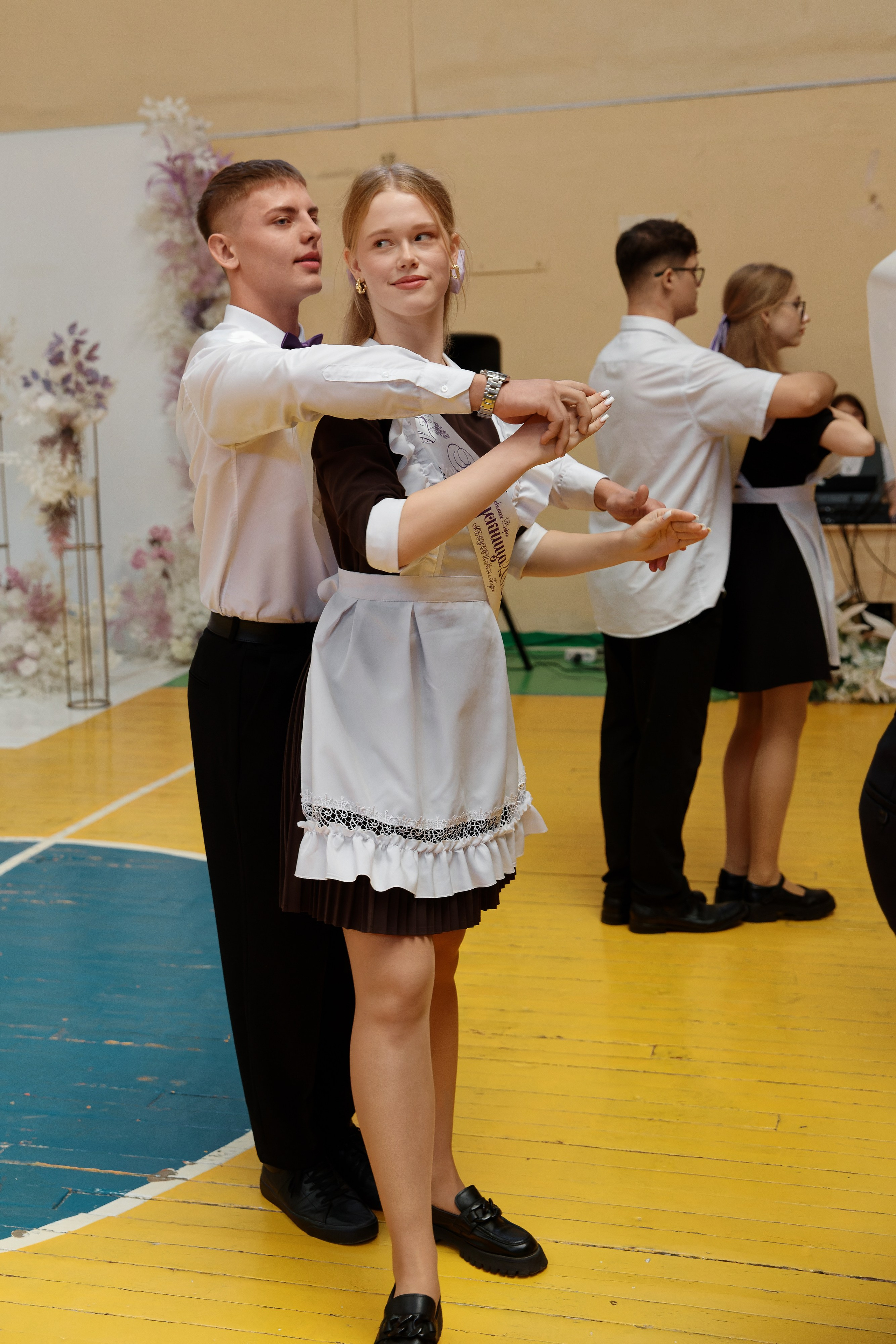 Последний звонок Школа № 42. Семейный фотограф — Макс Белогрудов