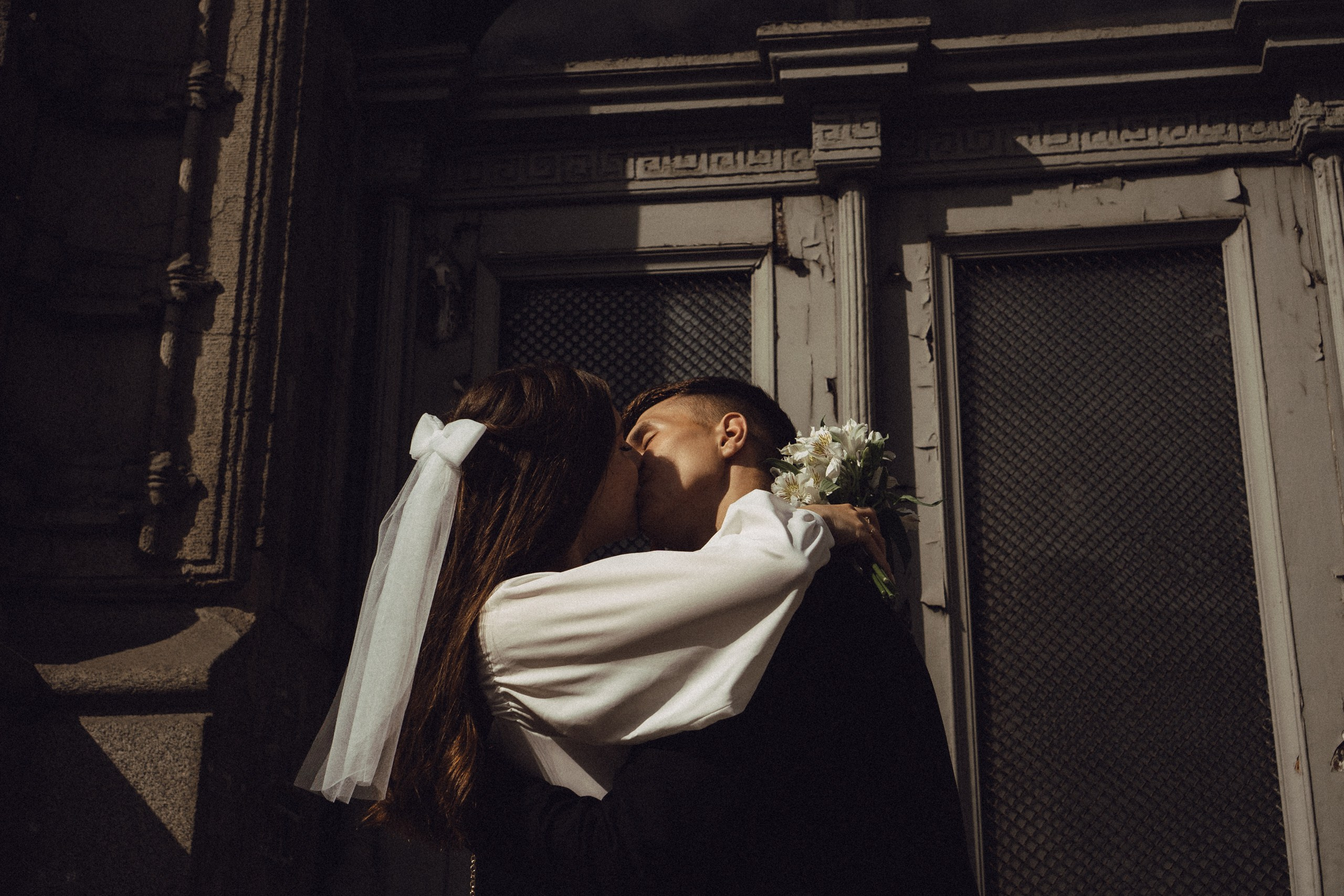 СВАДЕБНАЯ СЬЕМКА В ТАВРИЧЕСКОМ САДУ И ПРОГУЛКА ПО ЧЕРНЫШЕВСКОЙ. Профессиональный фотограф, Санкт-Петербург — Виктория Богомолова