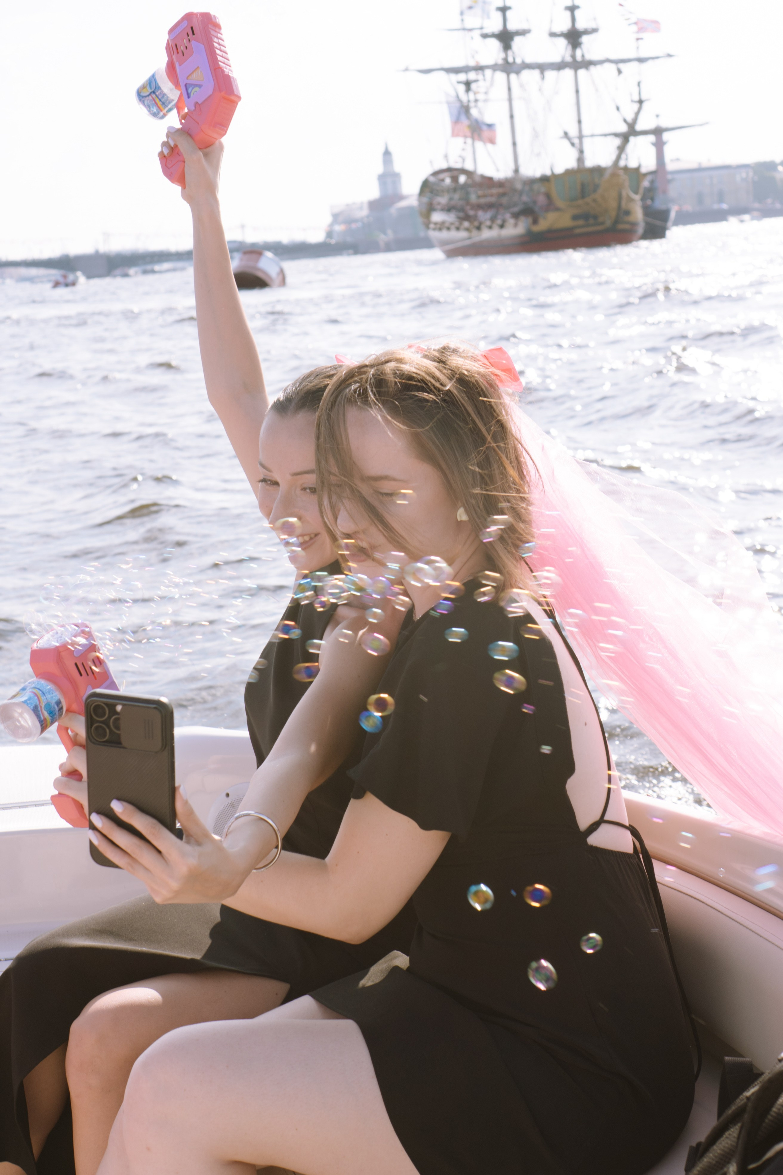 ДЕВИЧНИК НА КАТЕРЕ. Профессиональный фотограф, Санкт-Петербург — Виктория Богомолова