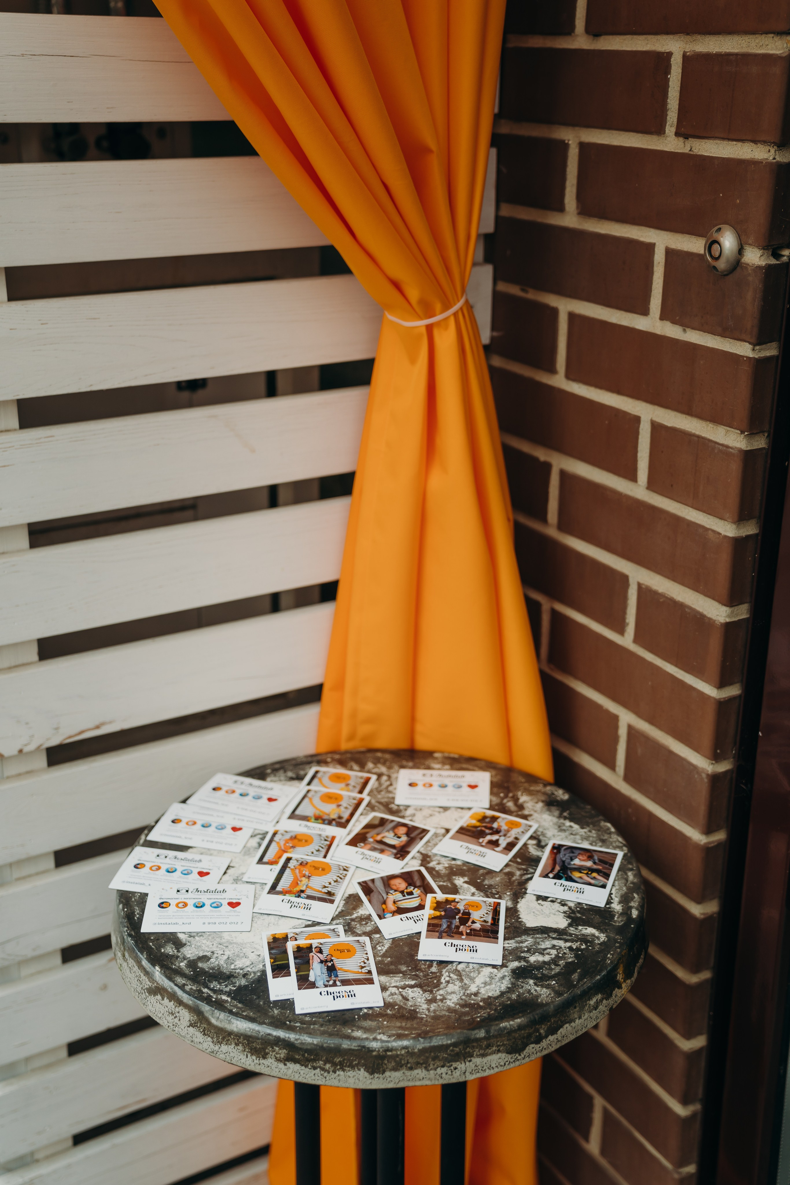 Моментальная печать фотомагнитов на мероприятии. Инсталаб Краснодар фото и видео интерактивы на ваше мероприятие