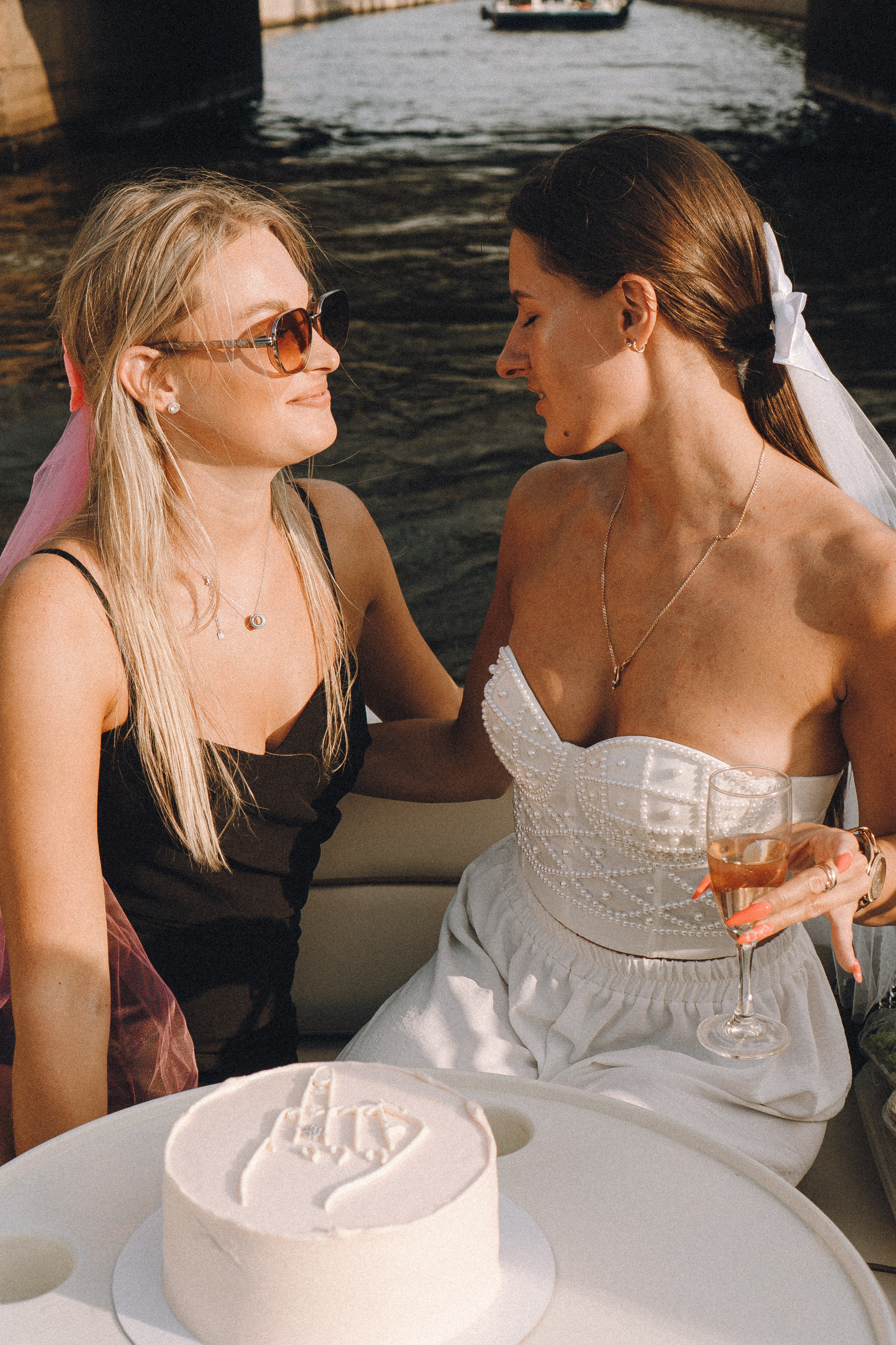 ДЕВИЧНИК НА КАТЕРЕ. Профессиональный фотограф, Санкт-Петербург — Виктория Богомолова