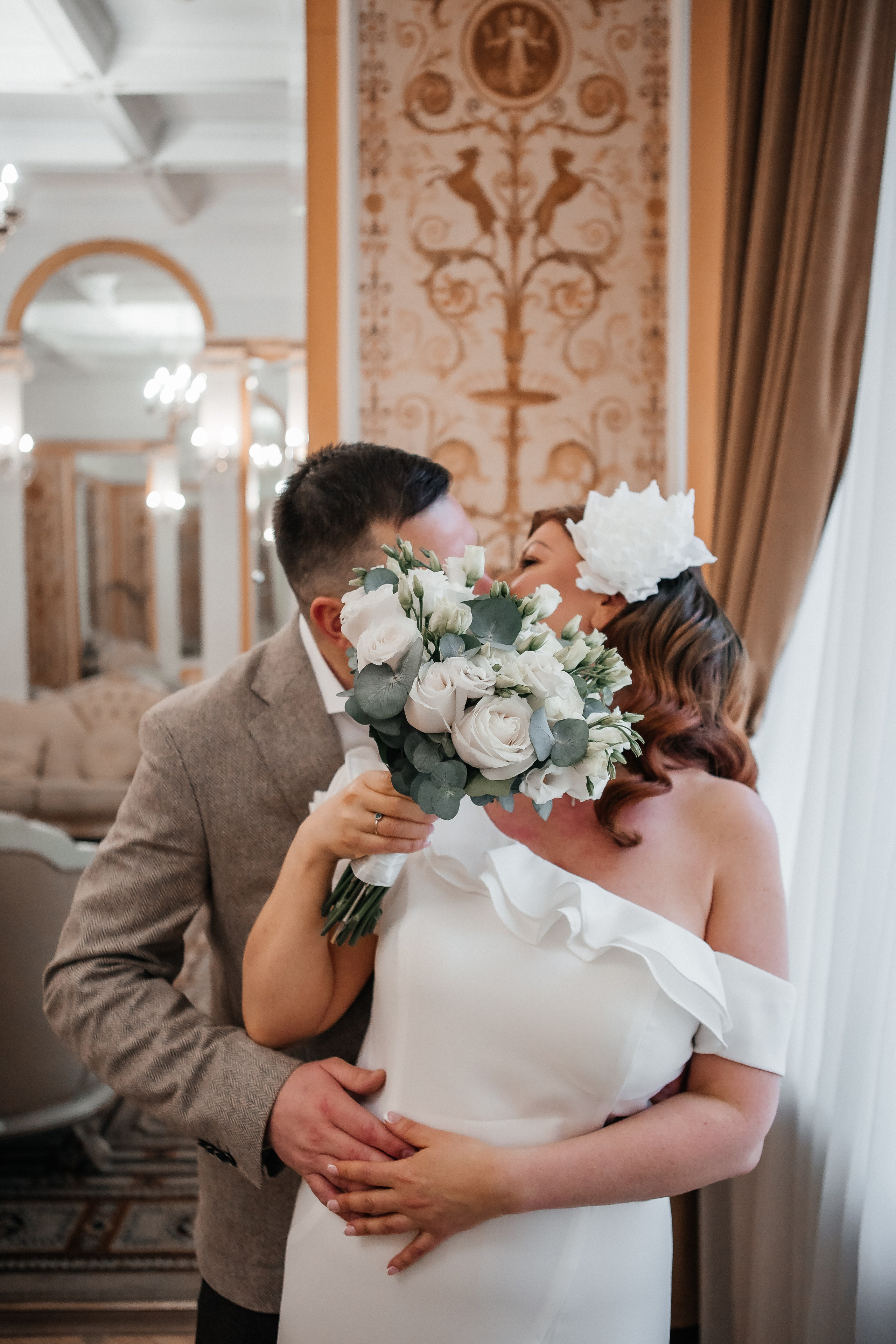 Свадебная фотосессия в дворце бракосочетания № 1. Свадебный фотограф в Москве