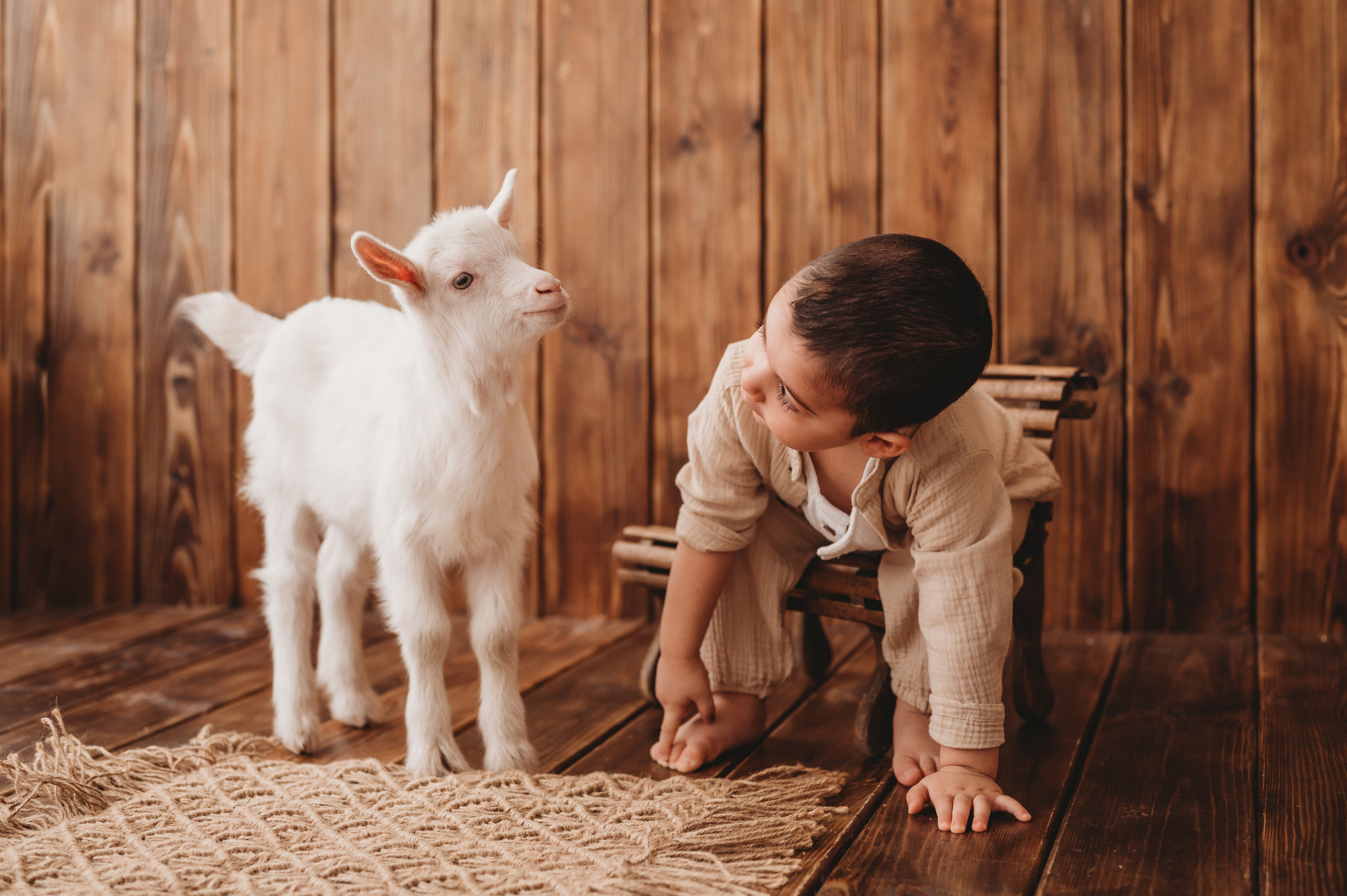 Асланчик и козленок. Детский и семейный фотограф Ирина Гладких