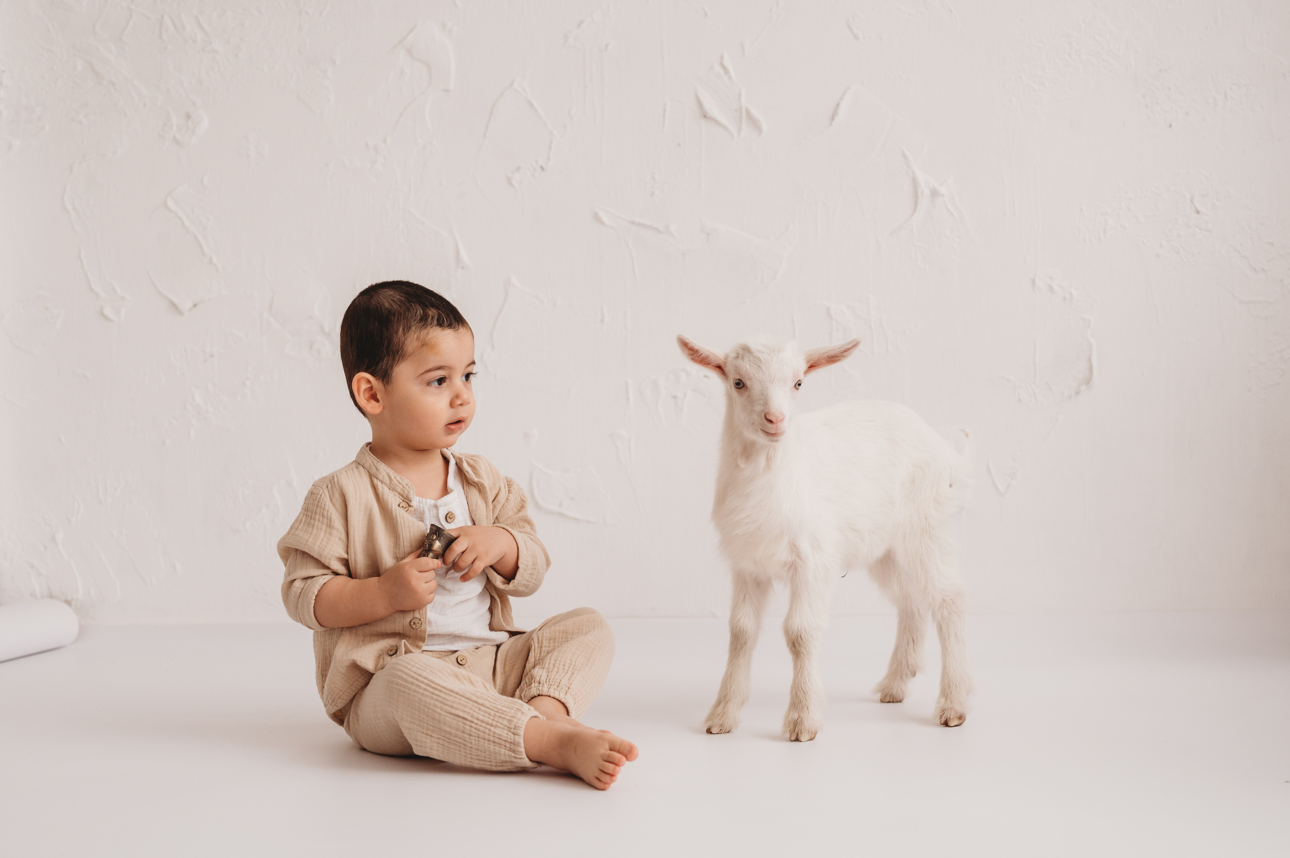 Асланчик и козленок. Детский и семейный фотограф Ирина Гладких