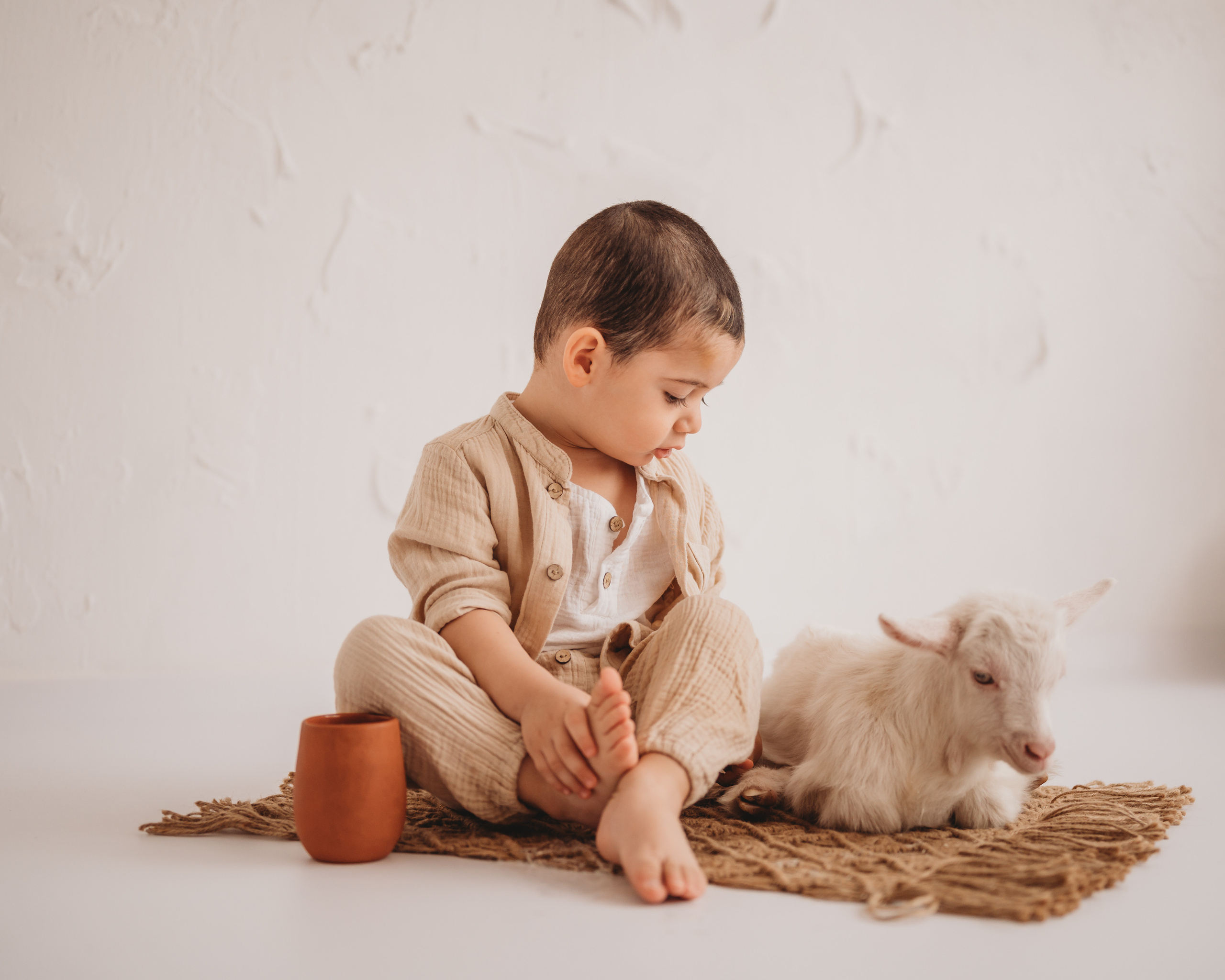 Асланчик и козленок. Детский и семейный фотограф Ирина Гладких