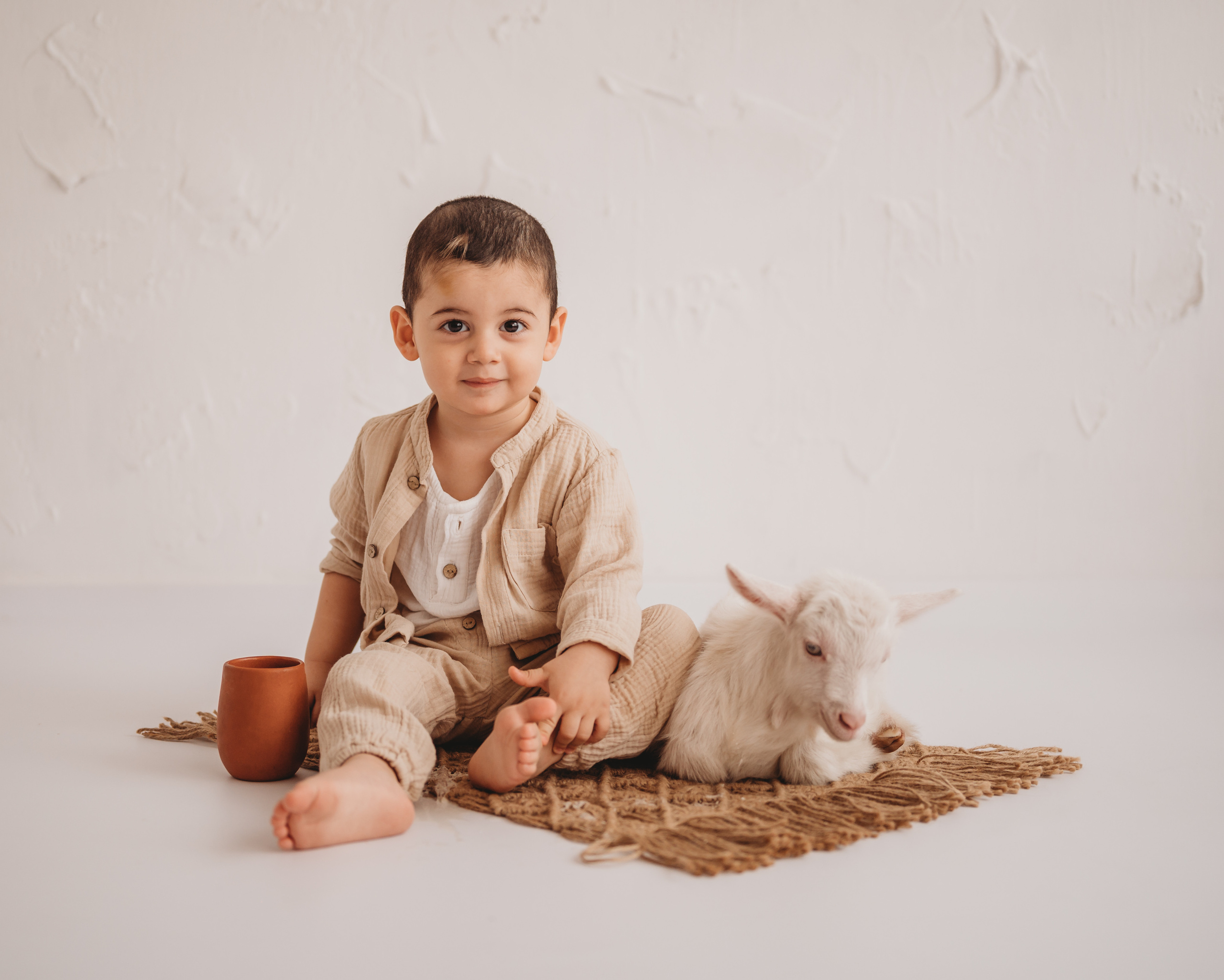 Асланчик и козленок. Детский и семейный фотограф Ирина Гладких