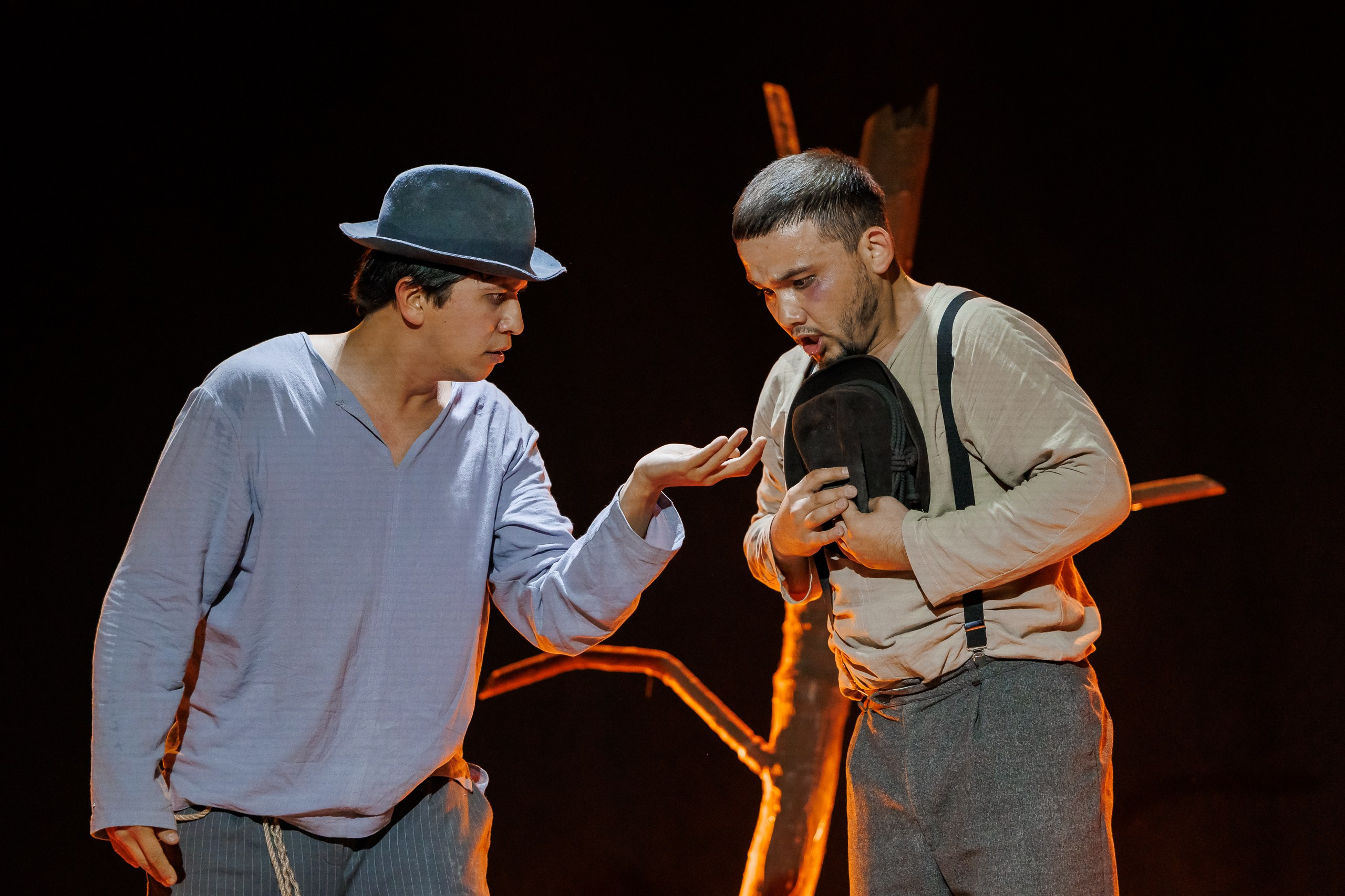 Спектакль «В ожидании Годо» от театра Д. Лица в СПб. Фотограф в Санкт-Петербурге — Сергей Петров