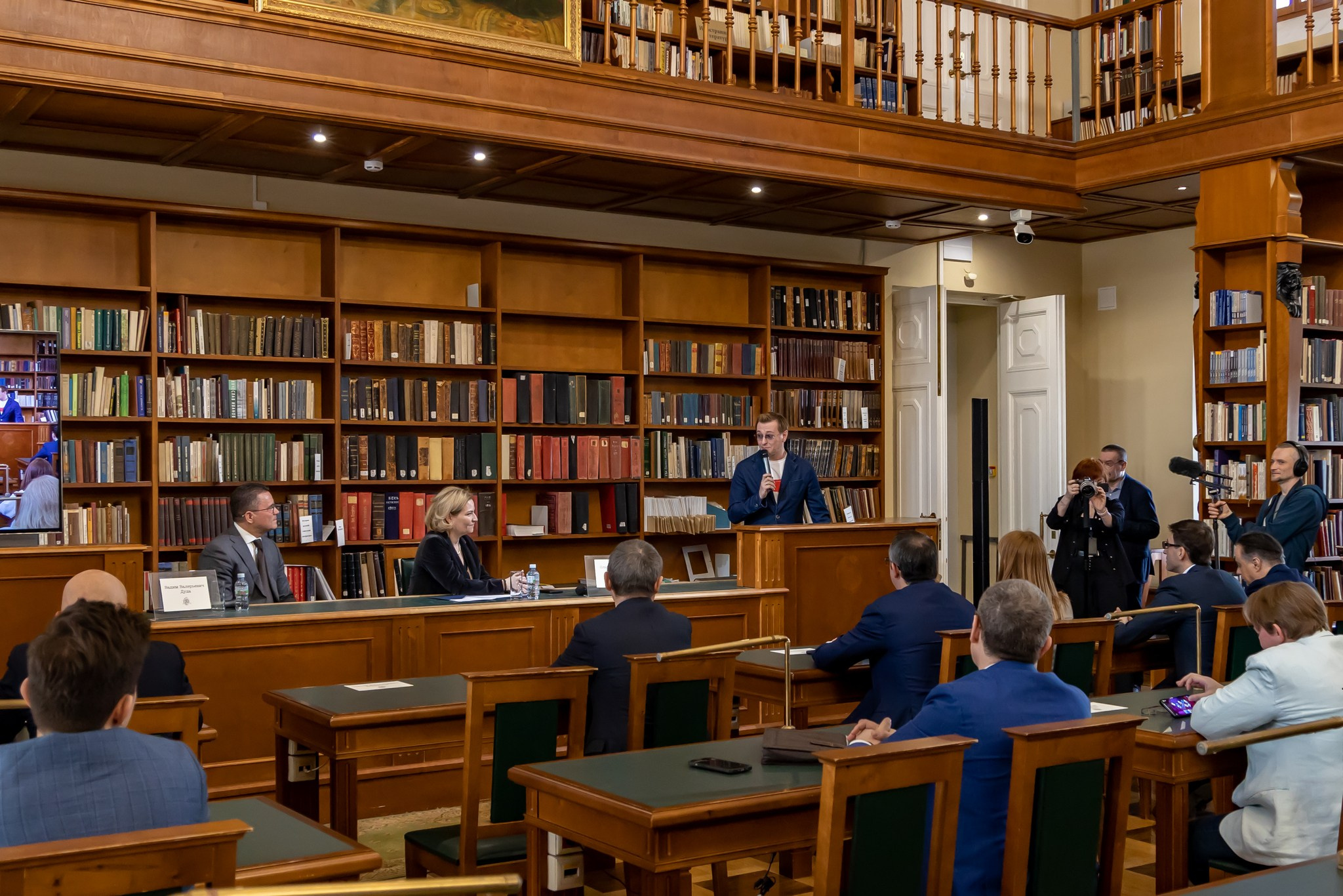 Открытие цикла экскурсий «Ленинка со звездой». Репортажный, семейный и студийный фотограф в Москве Демин Алексей