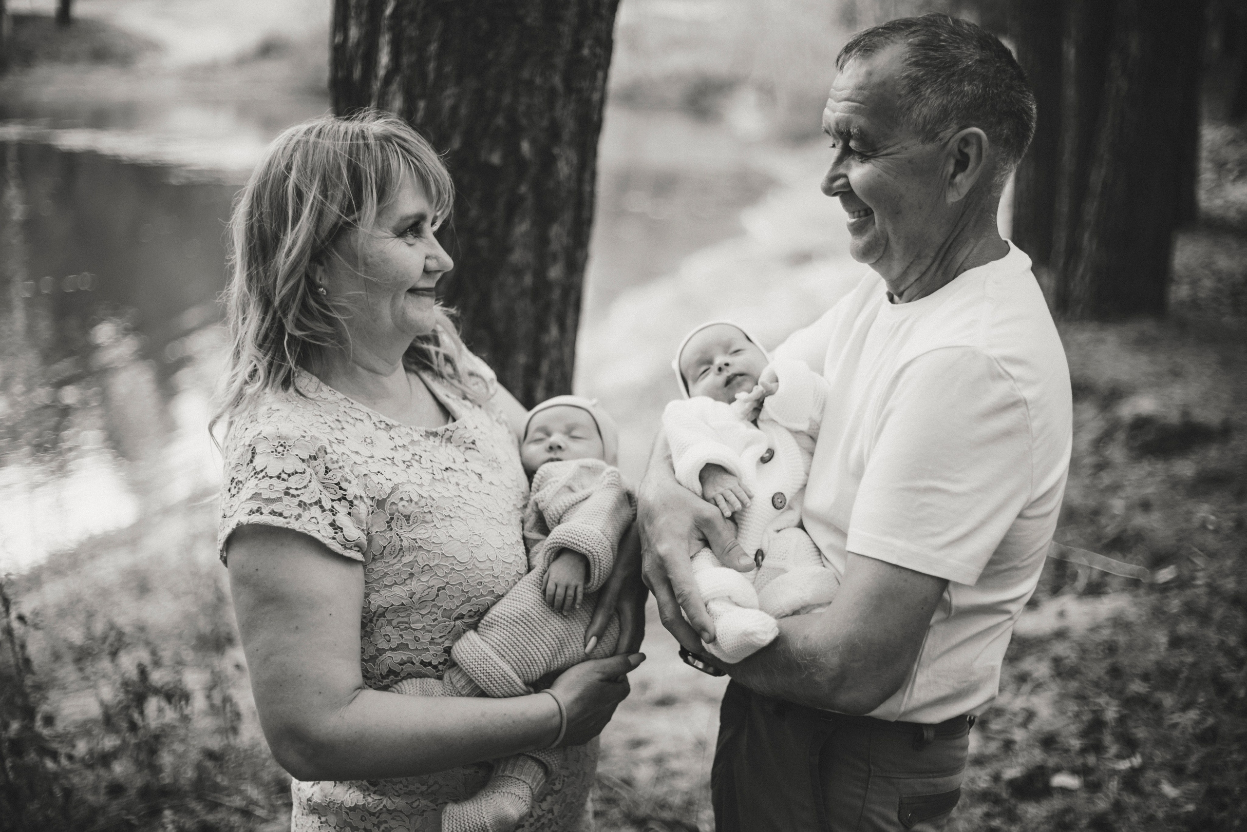 Бабушка и дедушка с внуками. Семейный фотограф г. Димировград Андросова Екатерина