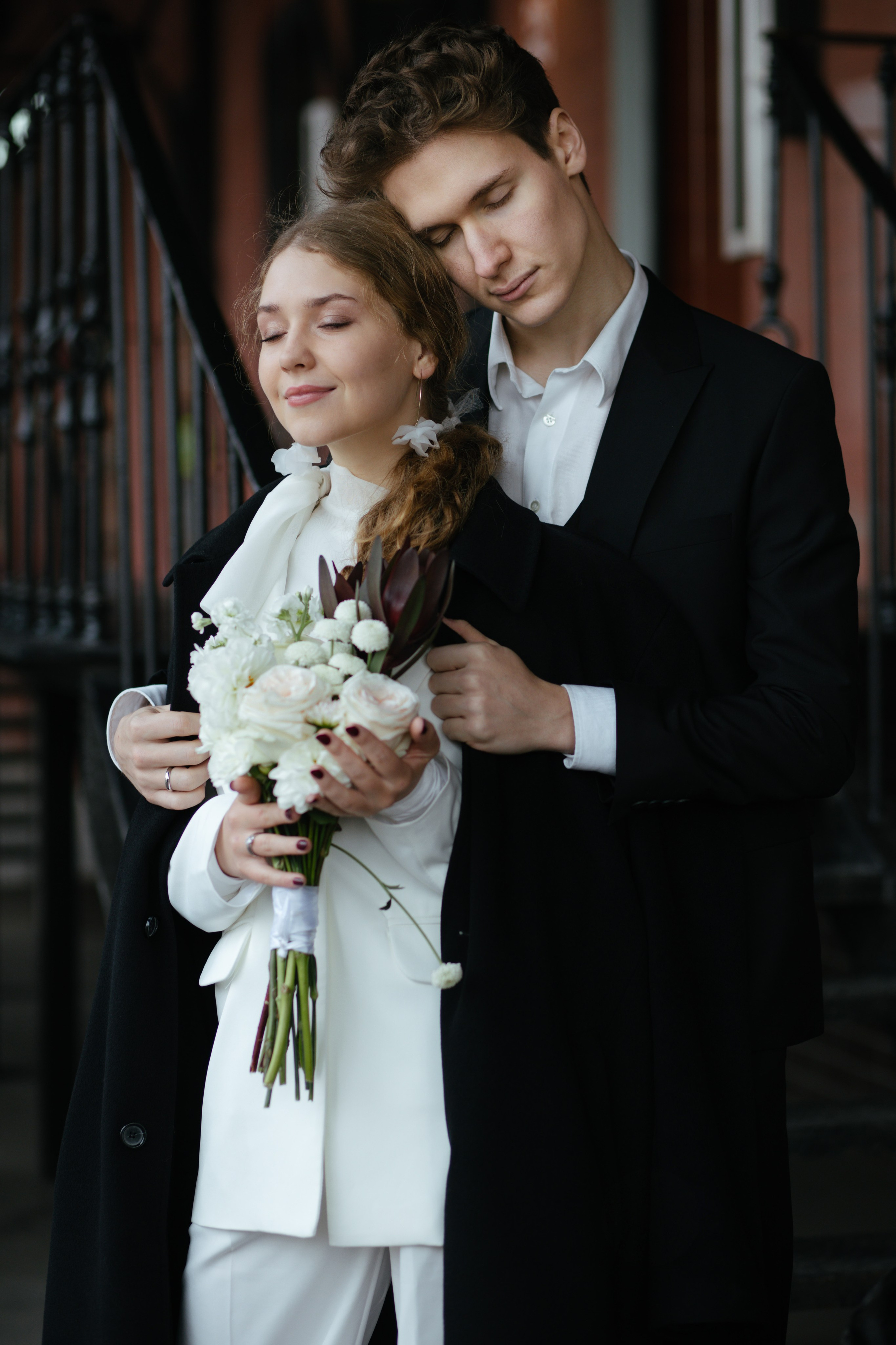 Таня и Егор. Городская прогулка. Свадебный фотограф Калуга Москва Диана Румянцева