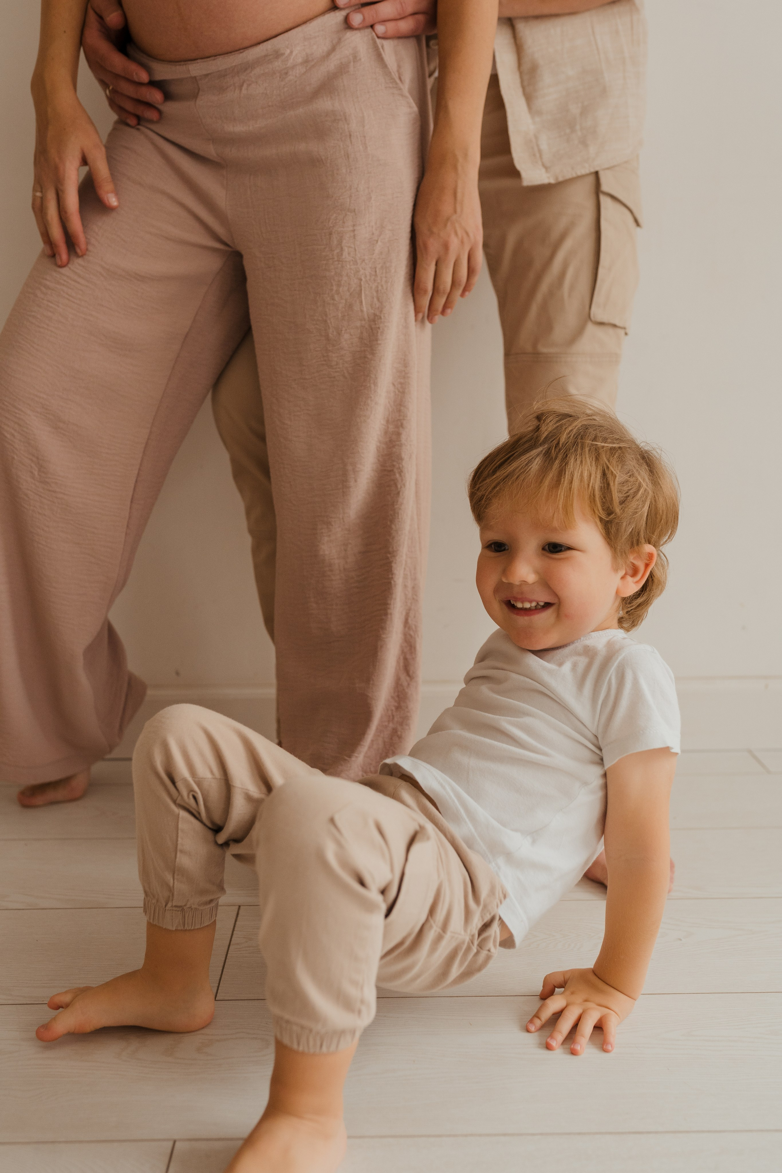 Семейная фотосессия в студии в Москве, семейный фотограф Анна Полушина. Свадебный фотограф в Москве Анна Полушина
