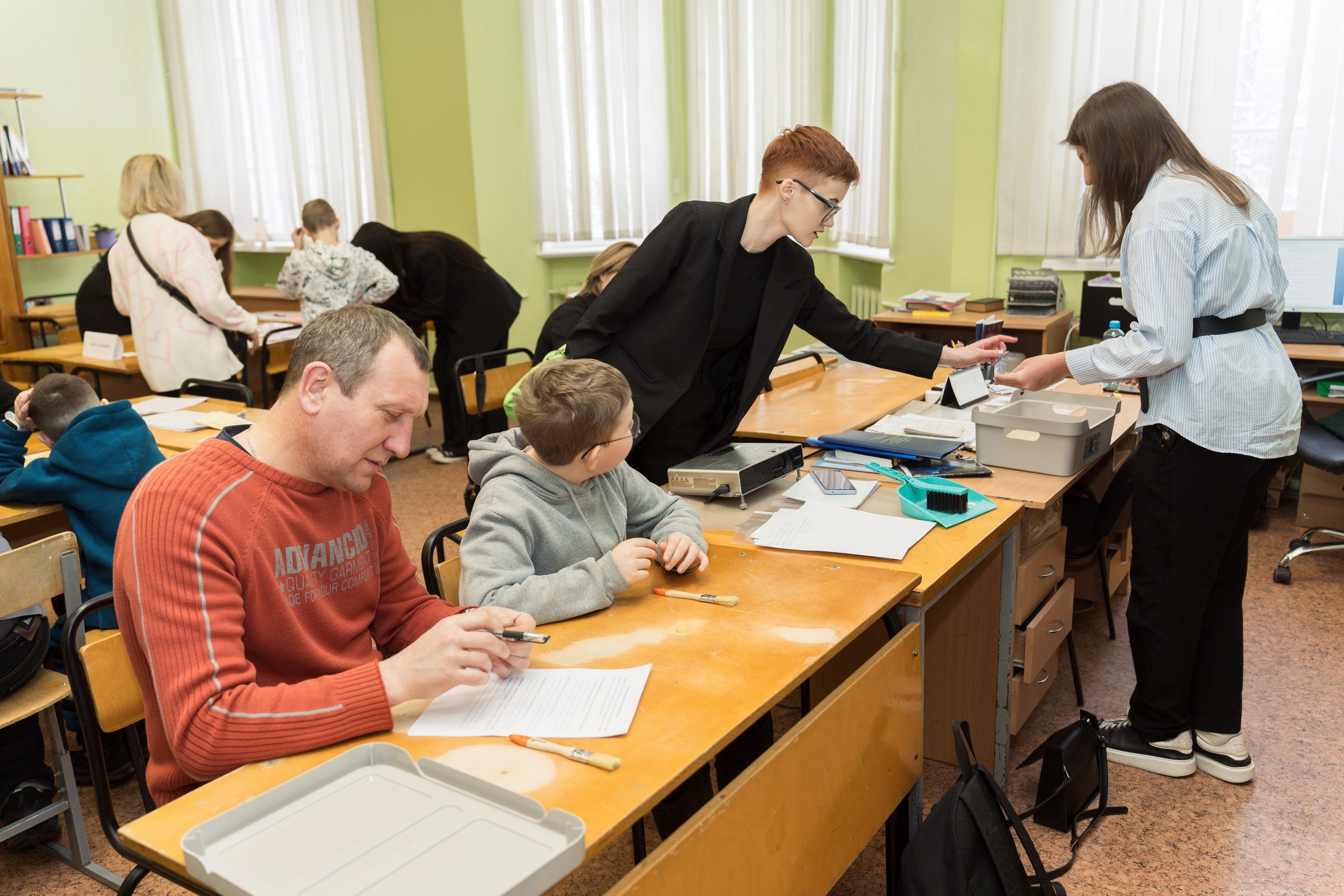 Пятёрка для ребёнка. Репортажная съёмка в Санкт-Петербурге, Константин Петров