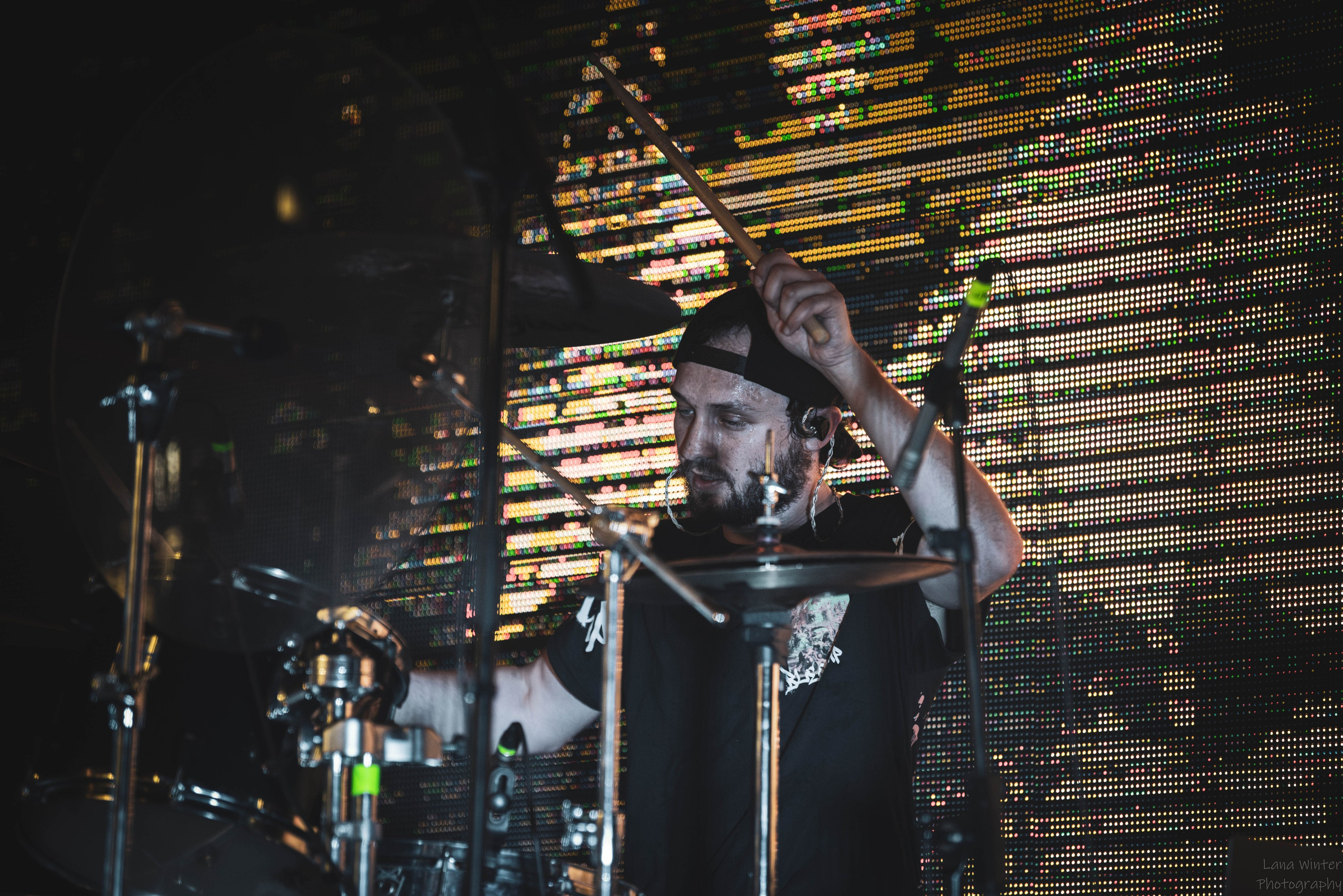 7000$ (29 июня 2025 года, Москва, клуб Урбан). Фотограф Светлана Блинова, Москва и Московская область