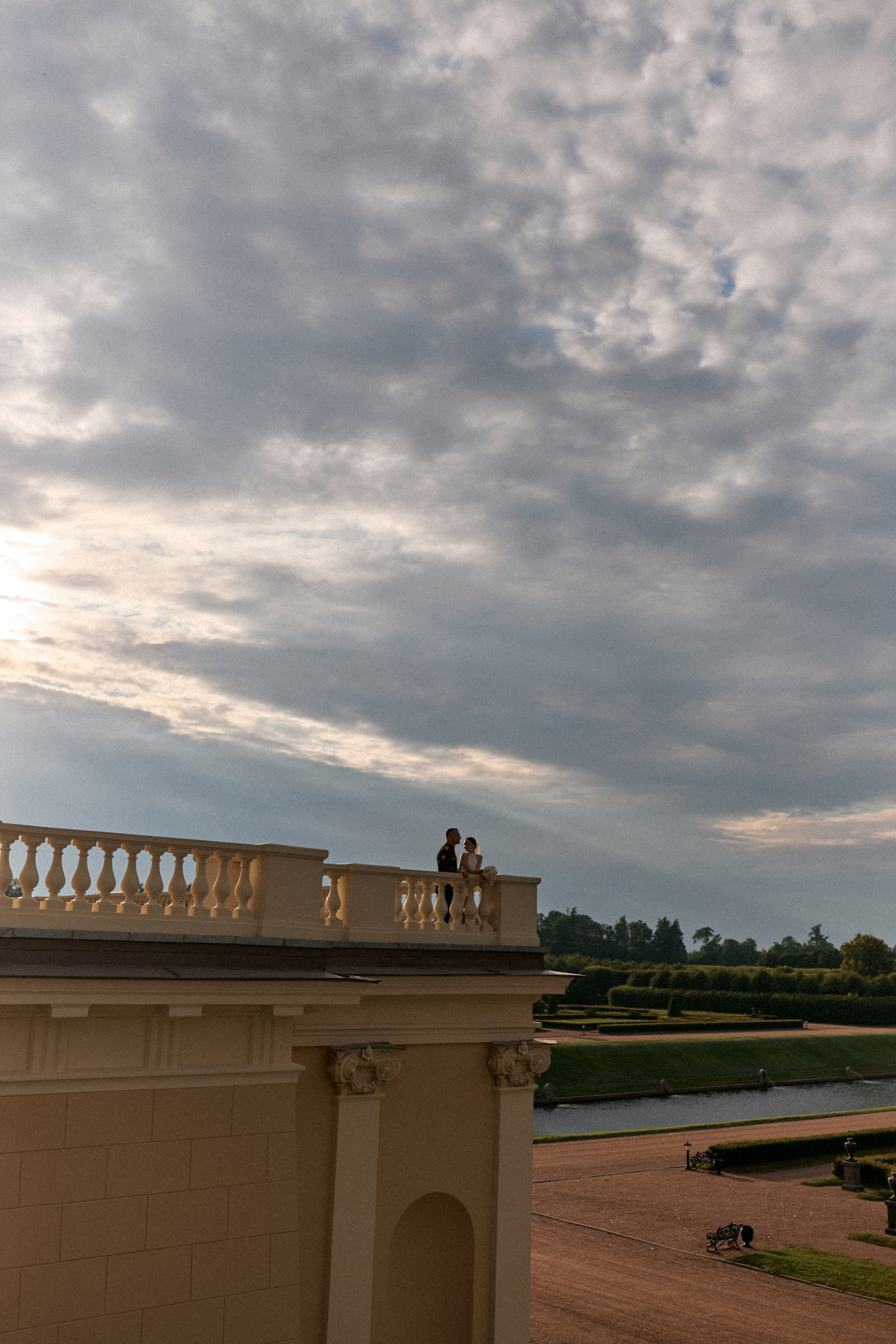 Свадебная фотосессия в резиденции Президента. Сестры Карабаза. Фотографы и ретушеры в Москве и Санкт-Петербурге