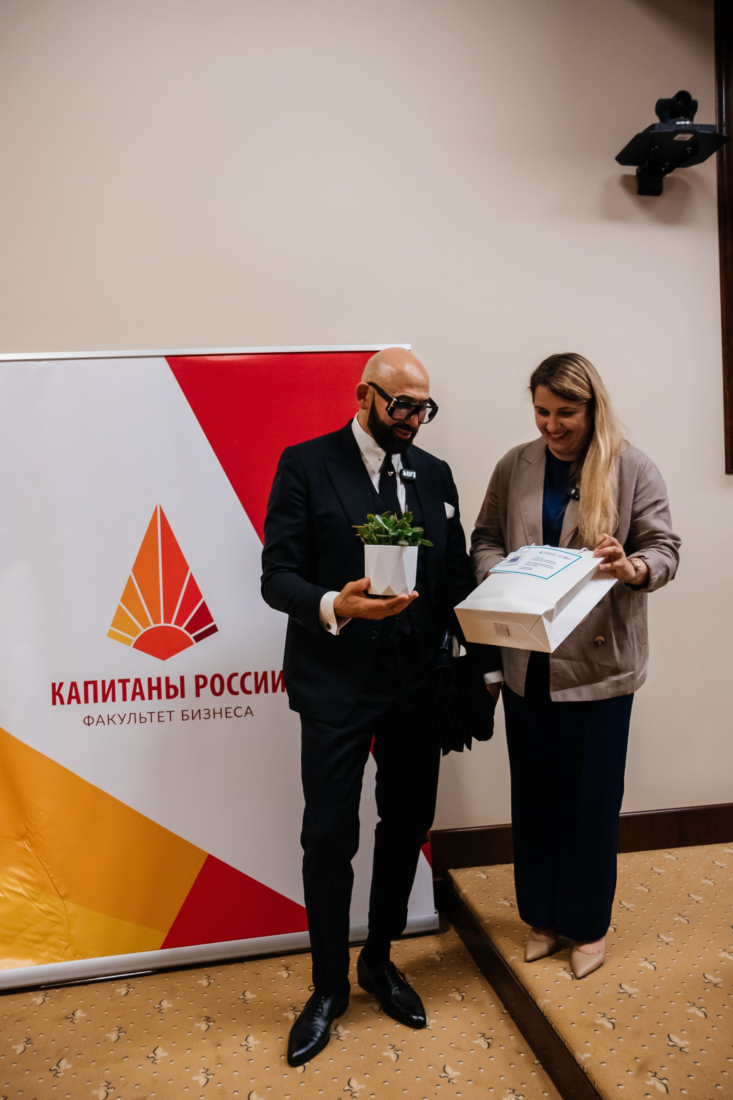 ЛЕКЦИЯ С НИКОЛАЕМ ВАСИЛЕНКО | Бизнес Капитаны. Фотограф Александр Бигари