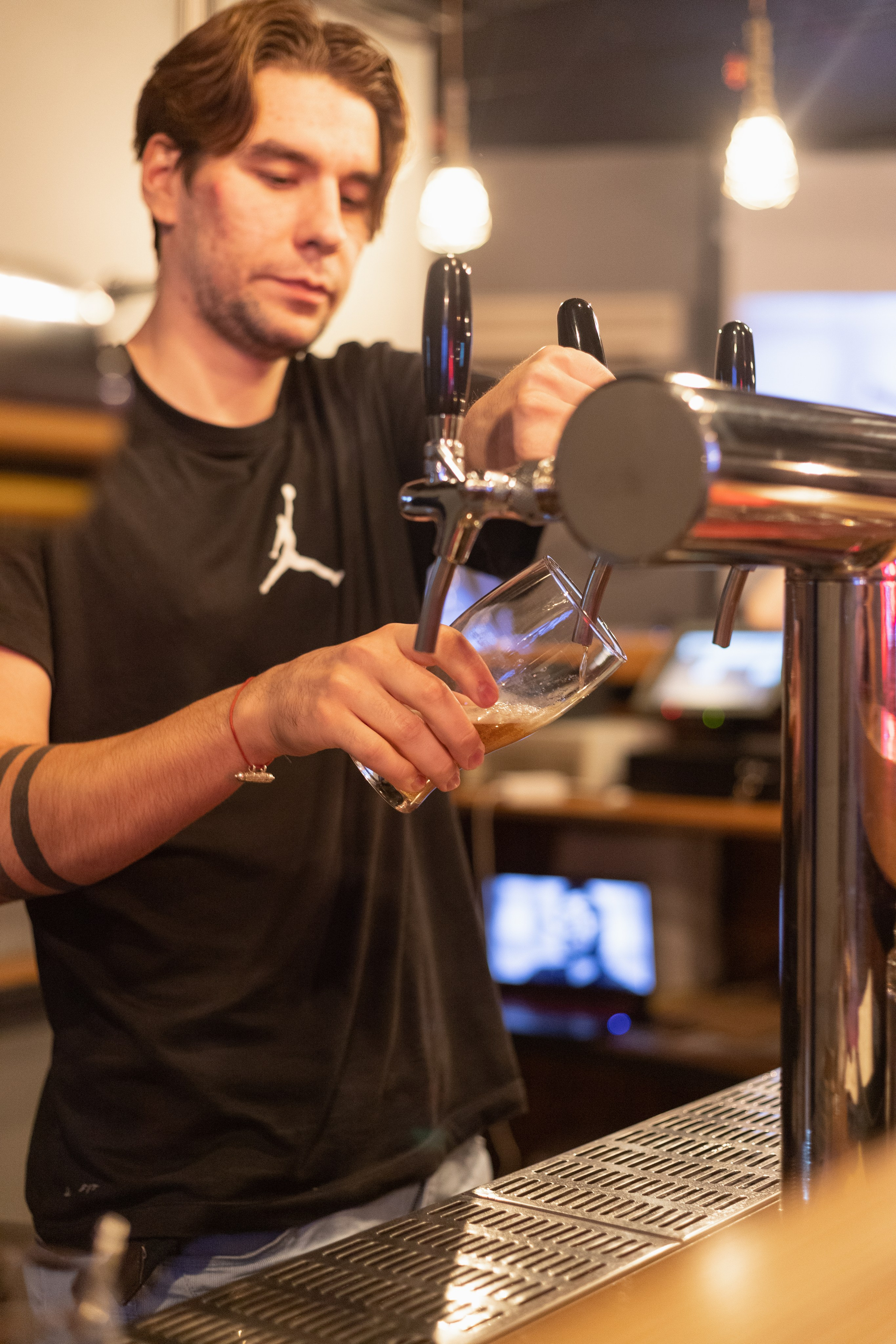 Паб Революция. Фотограф Денис Лесковский (Тюмень)