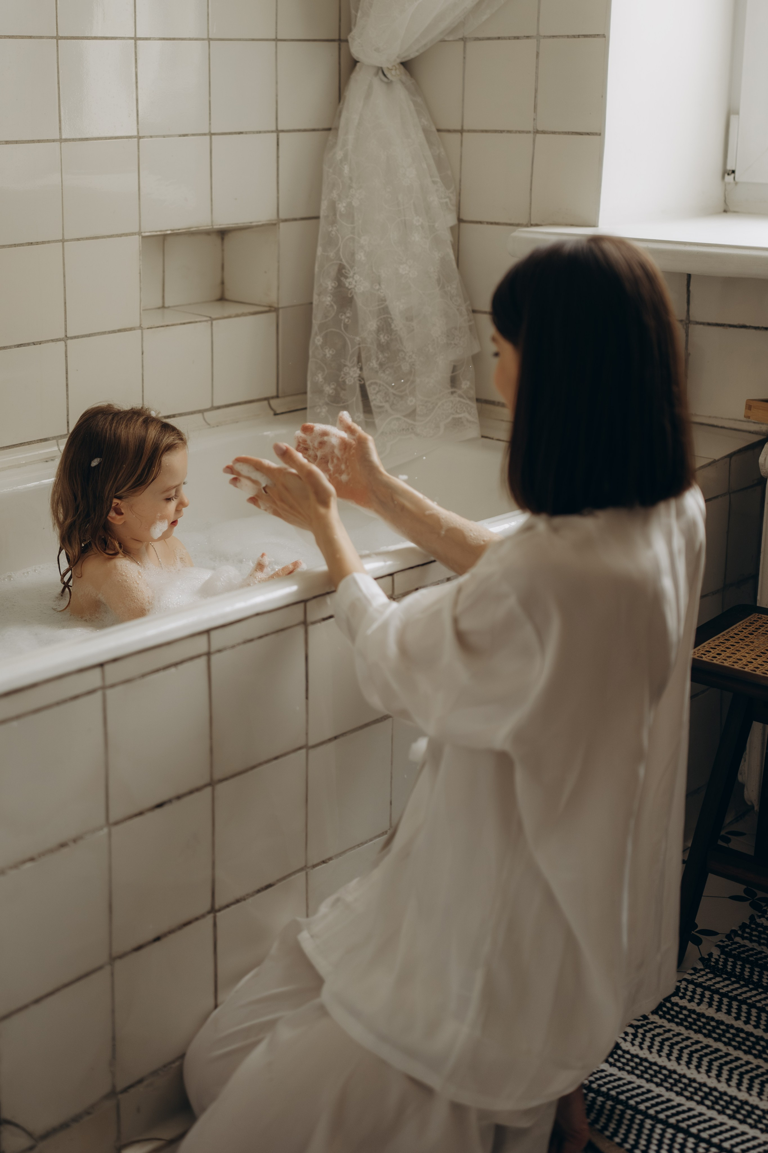 Кораблик в пене. Семейный фотограф Москва. Фотограф беременности и материнства Москва