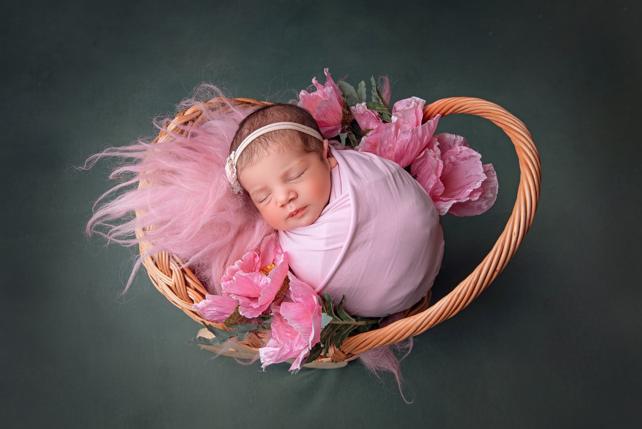 Новорожденные малыши. Фотограф новорожденных в Ярославле Anastasia Ray