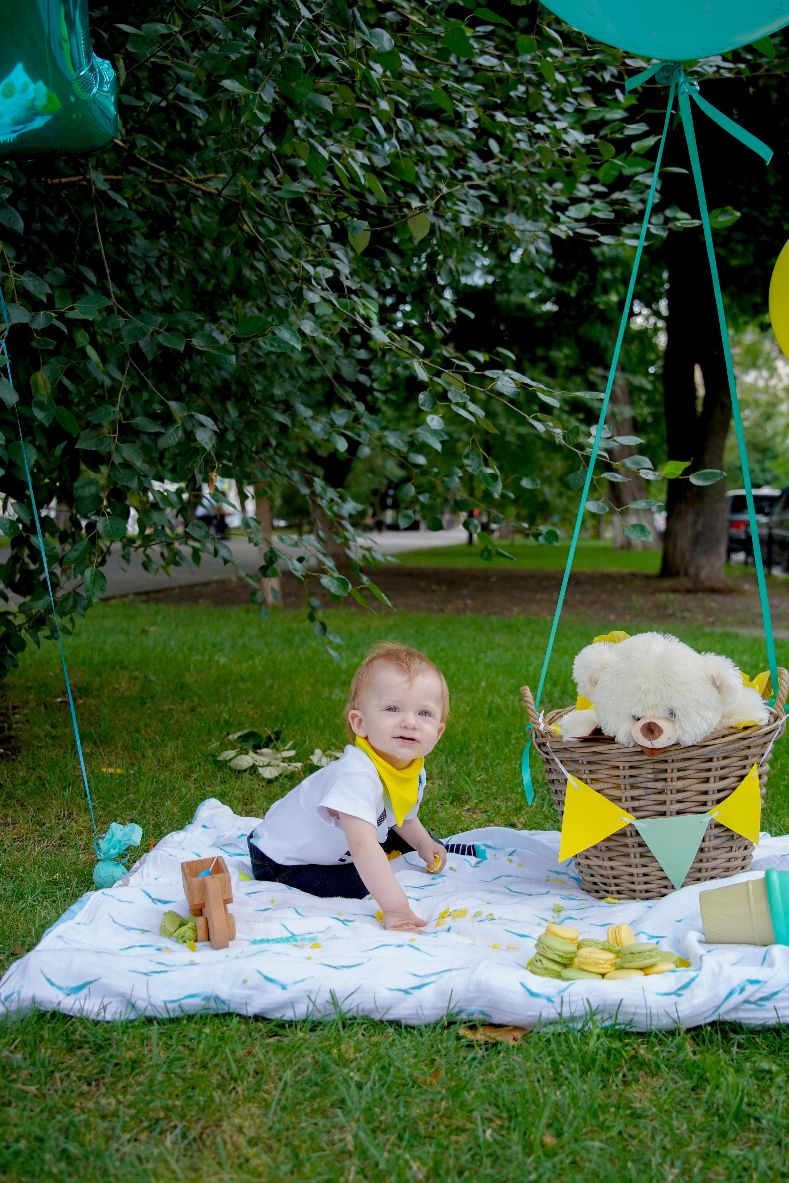 1 год)). Max Matvich and Victoria Basova are professionals in their field