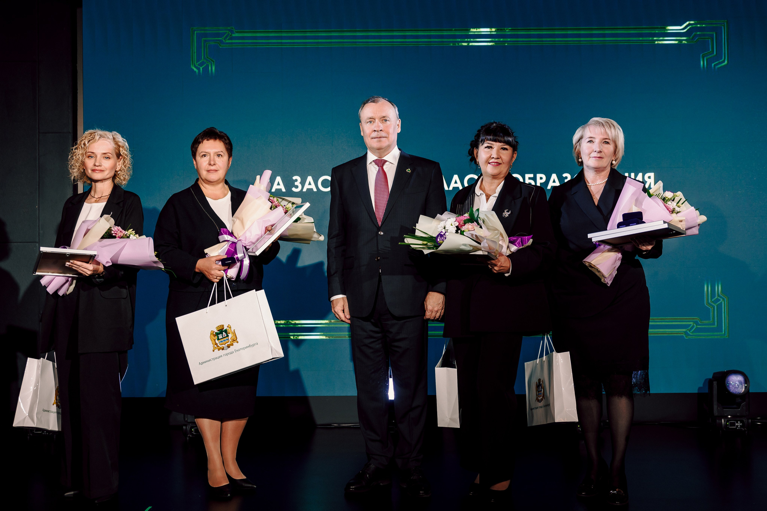 XXVI Церемония вручения премии имени В. Н. Татищева и Г. В. Де Геннина. Лёшка Варзегов — фотограф