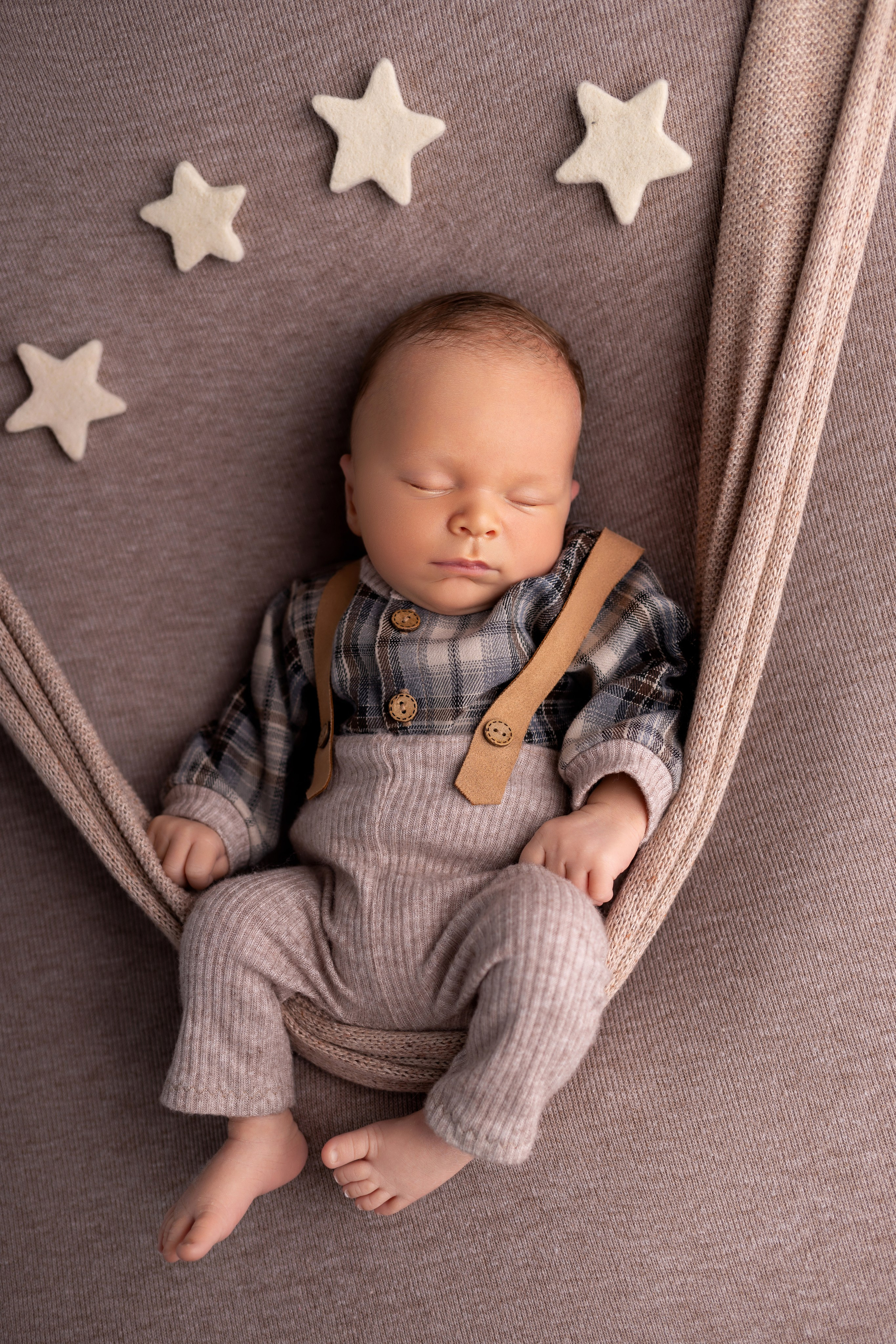 Классическая фотосессия малыша. Фотограф новорожденных малышей в Омске и Омской области Эльвира Камаева