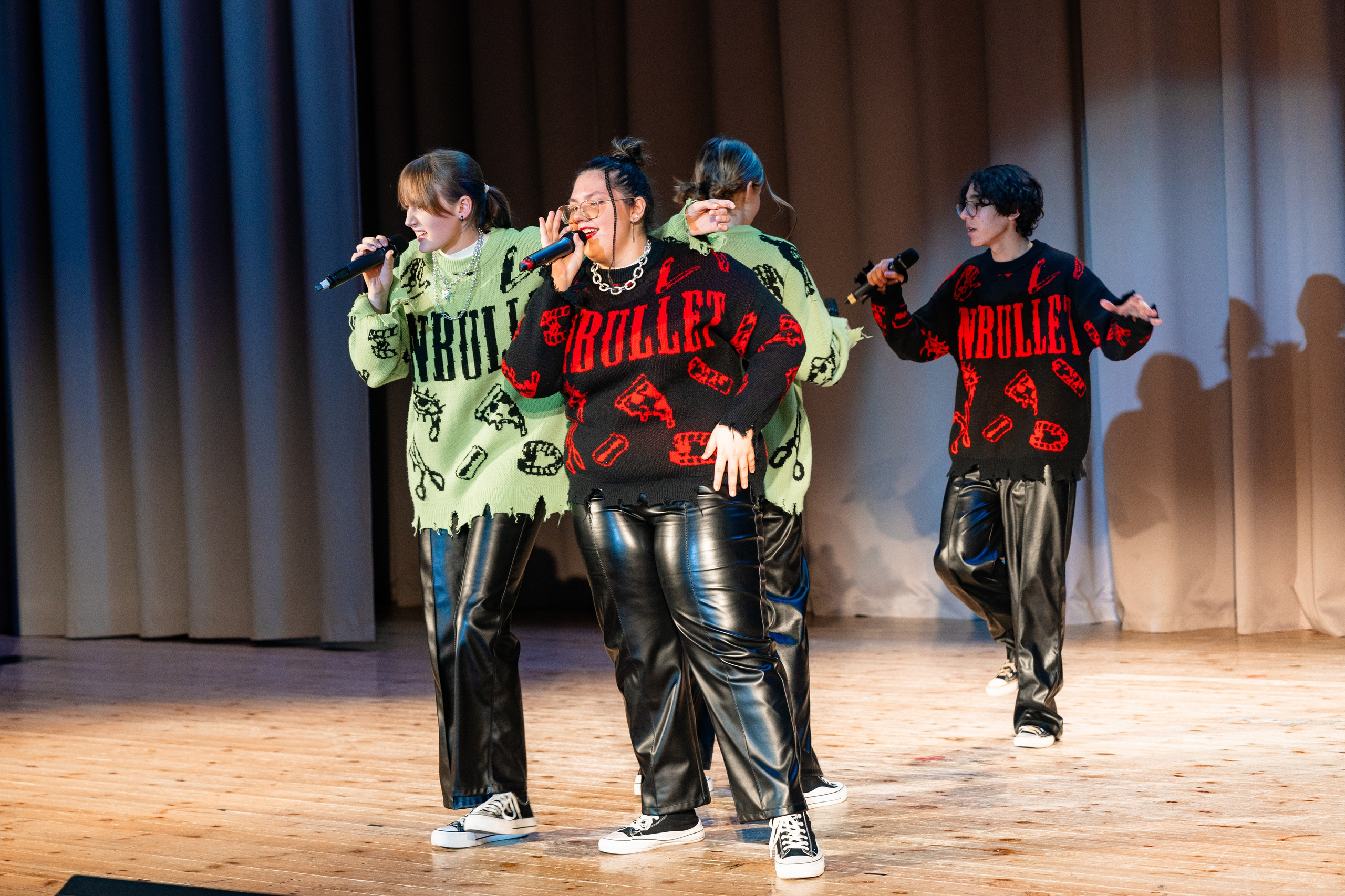 Концерт ДК Буривестник. Фотограф Никита Комаров