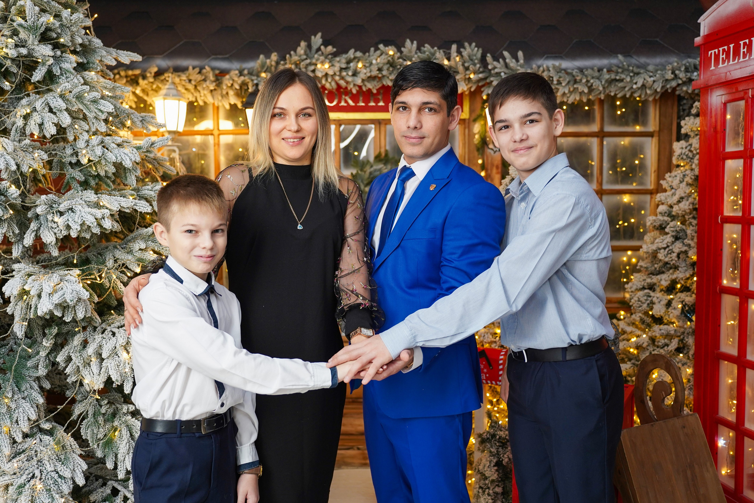 Новогодняя семейная фотосессия. Фотограф Новороссийск | Геленджик и ЮФО Эльвина Ясинская