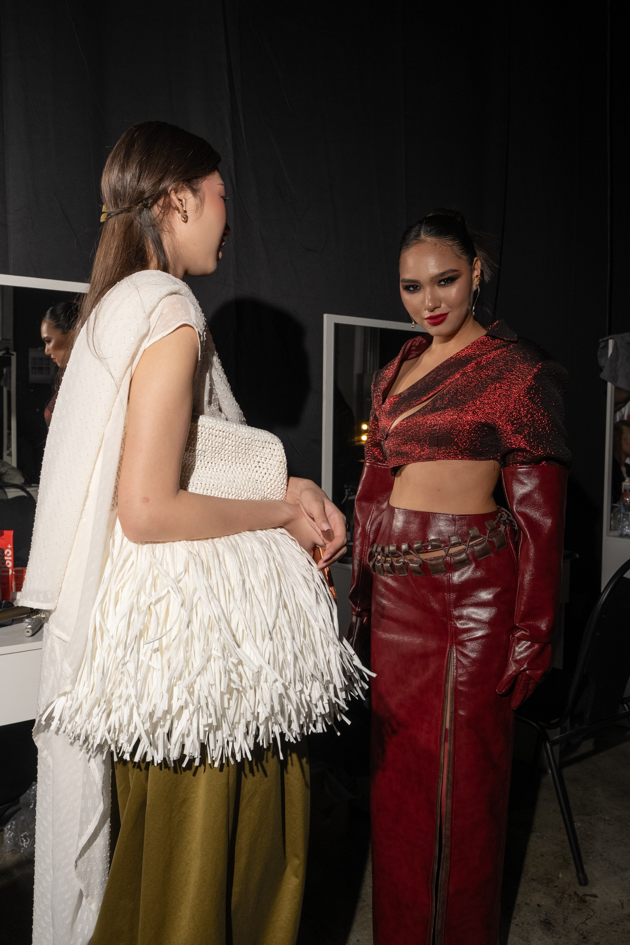 Visa Fashion week Almaty Backstage Day 3. Сайт Алматинского НЮ АРТ, будуар и фэшн фотографа Дениса Карпенко