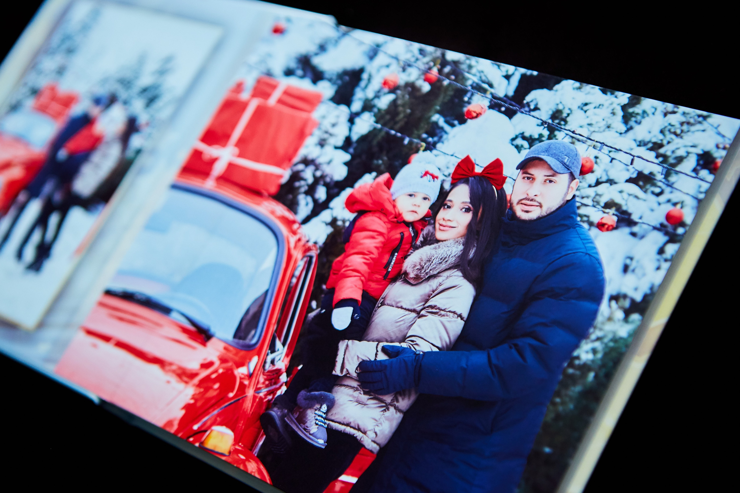 Книга с новогодней фотосессии в уличной локации. Фотохудожник Наталия Кирсанова