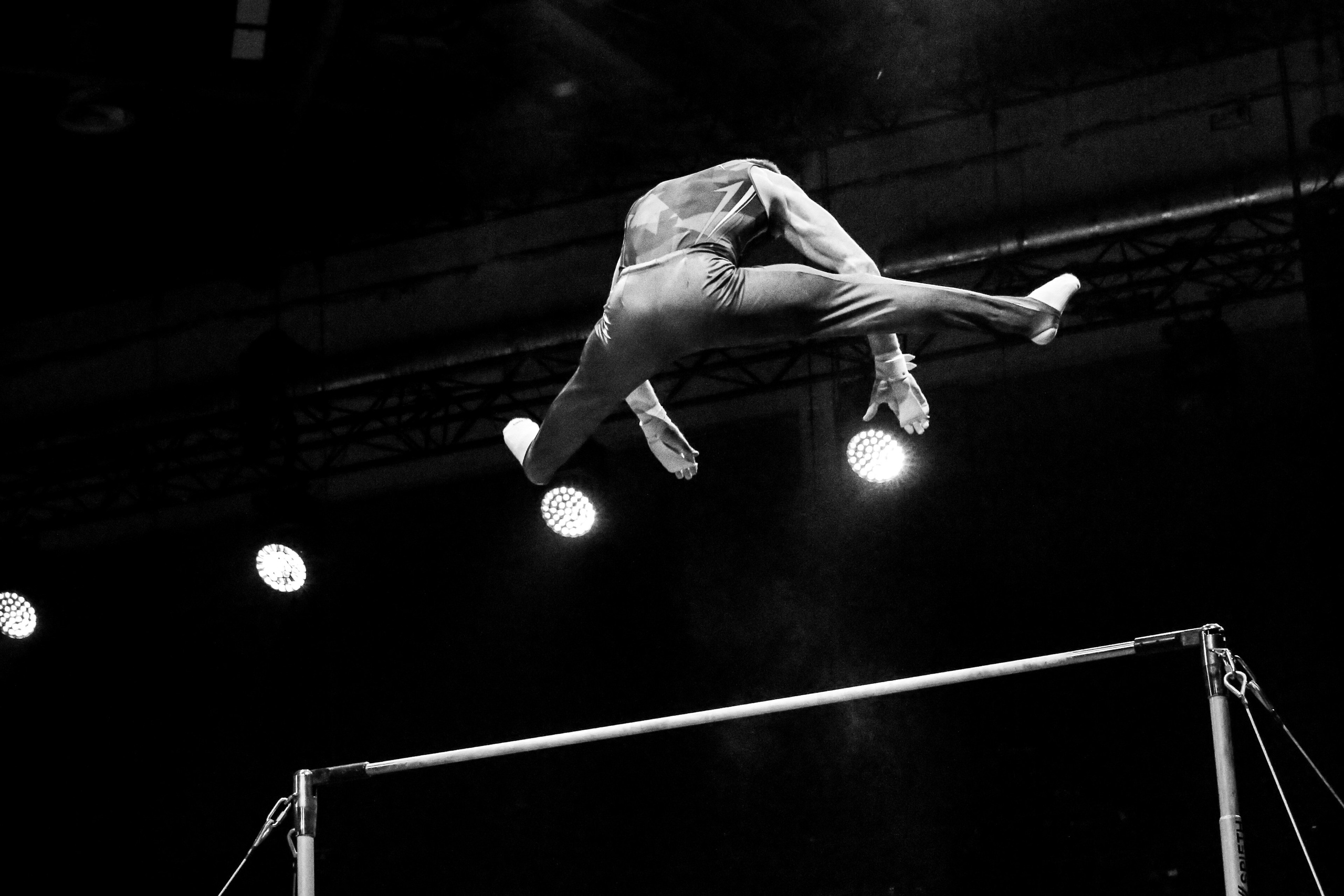 «Спорт через объектив: история в каждом снимке!»