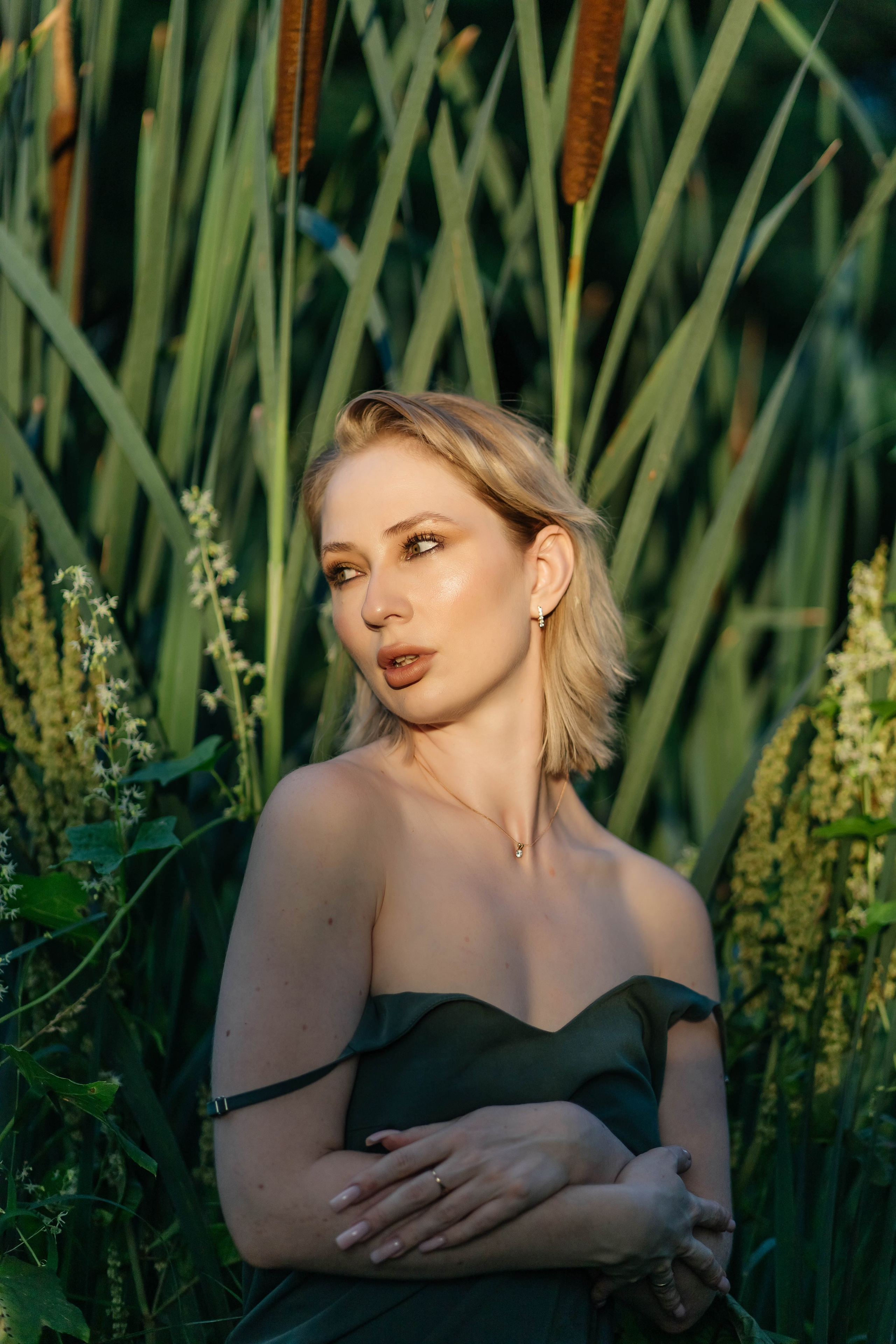 Александра фотосессия на природе. Женский фотограф в Оренбурге Ирина Заводчикова