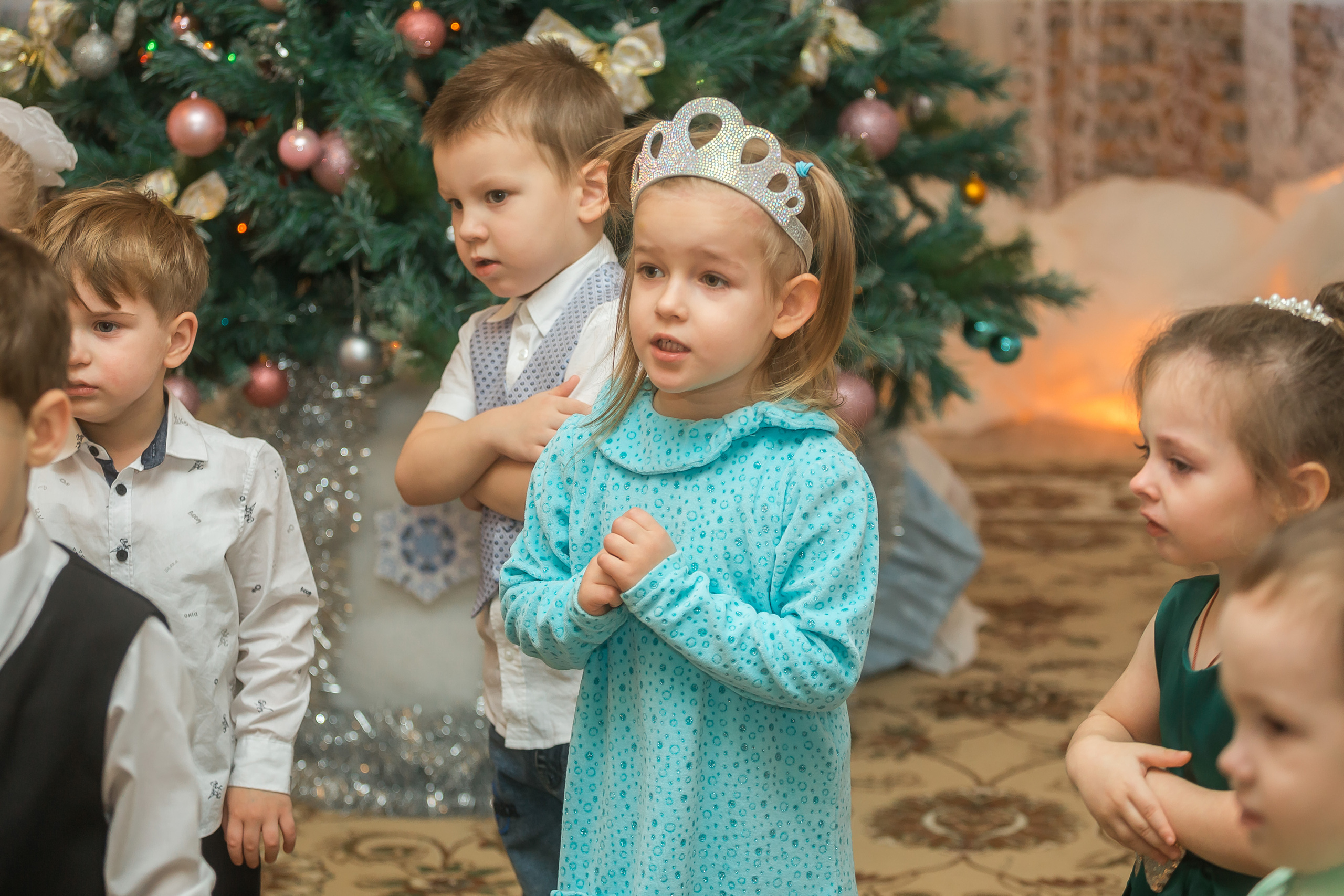 Новогодний утренник в младшей группе. Фотографиня Мария Дикова