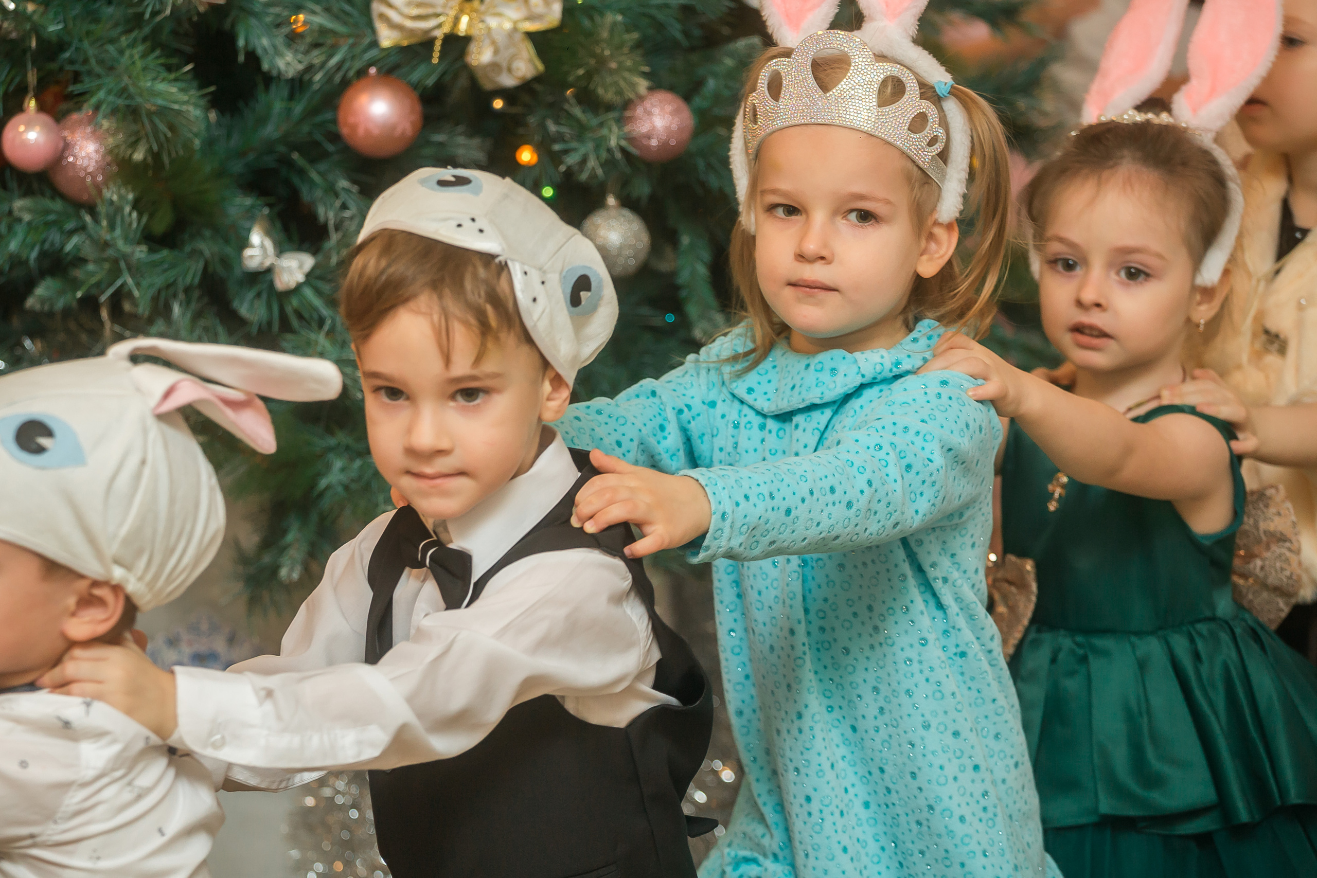 Новогодний утренник в младшей группе. Фотографиня Мария Дикова