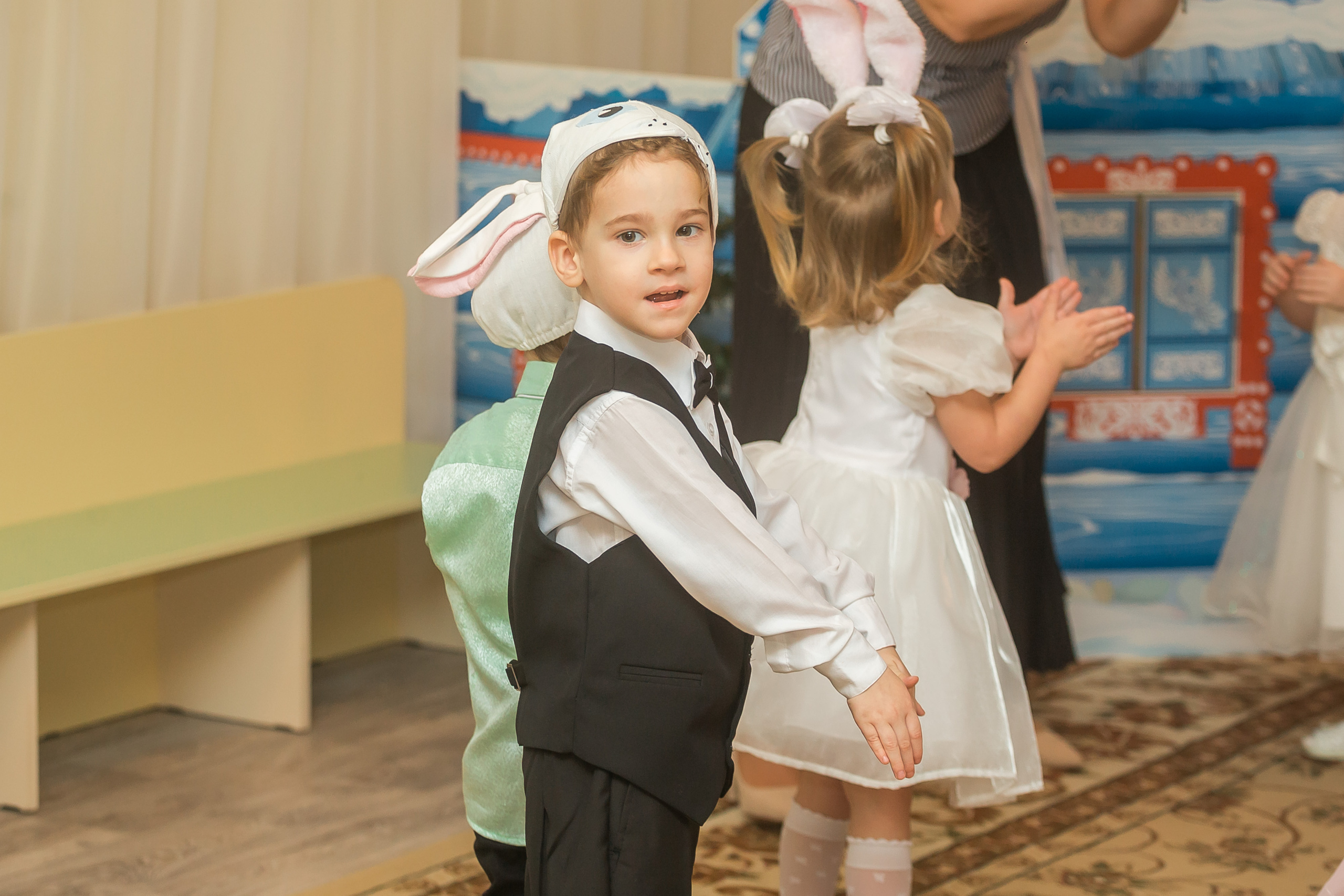 Новогодний утренник в младшей группе. Фотографиня Мария Дикова