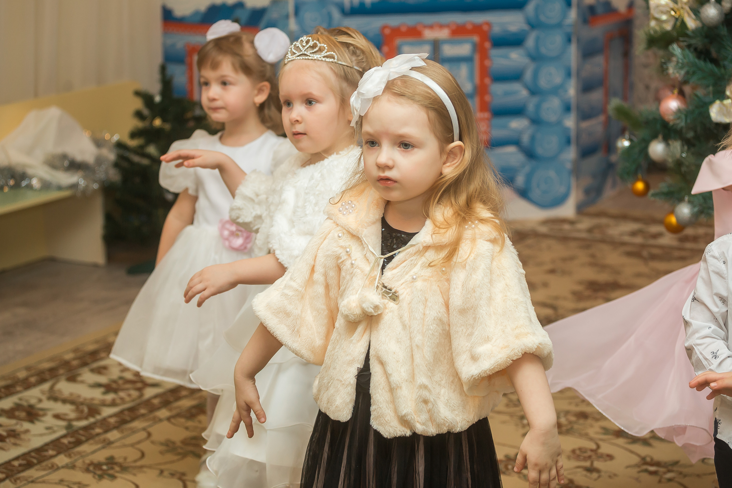 Новогодний утренник в младшей группе. Фотографиня Мария Дикова