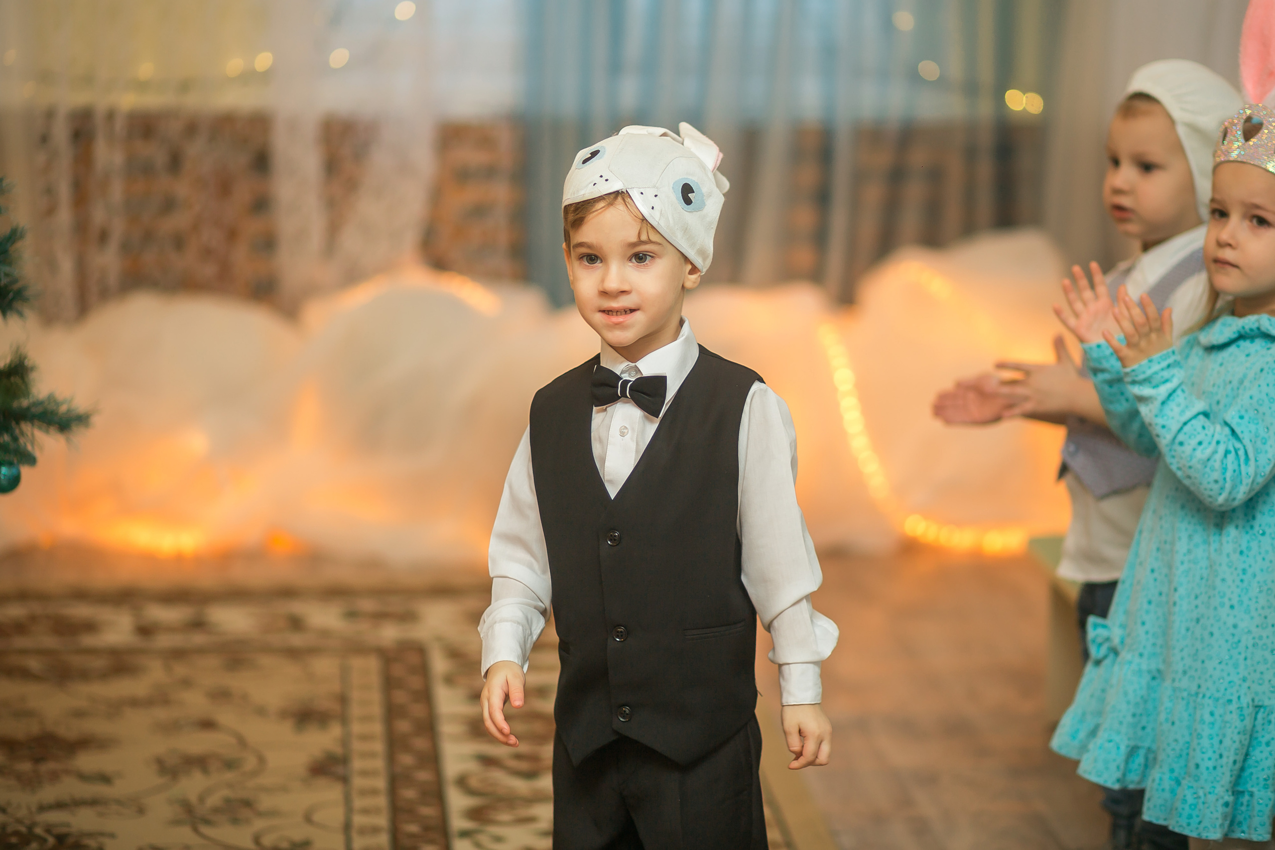 Новогодний утренник в младшей группе. Фотографиня Мария Дикова