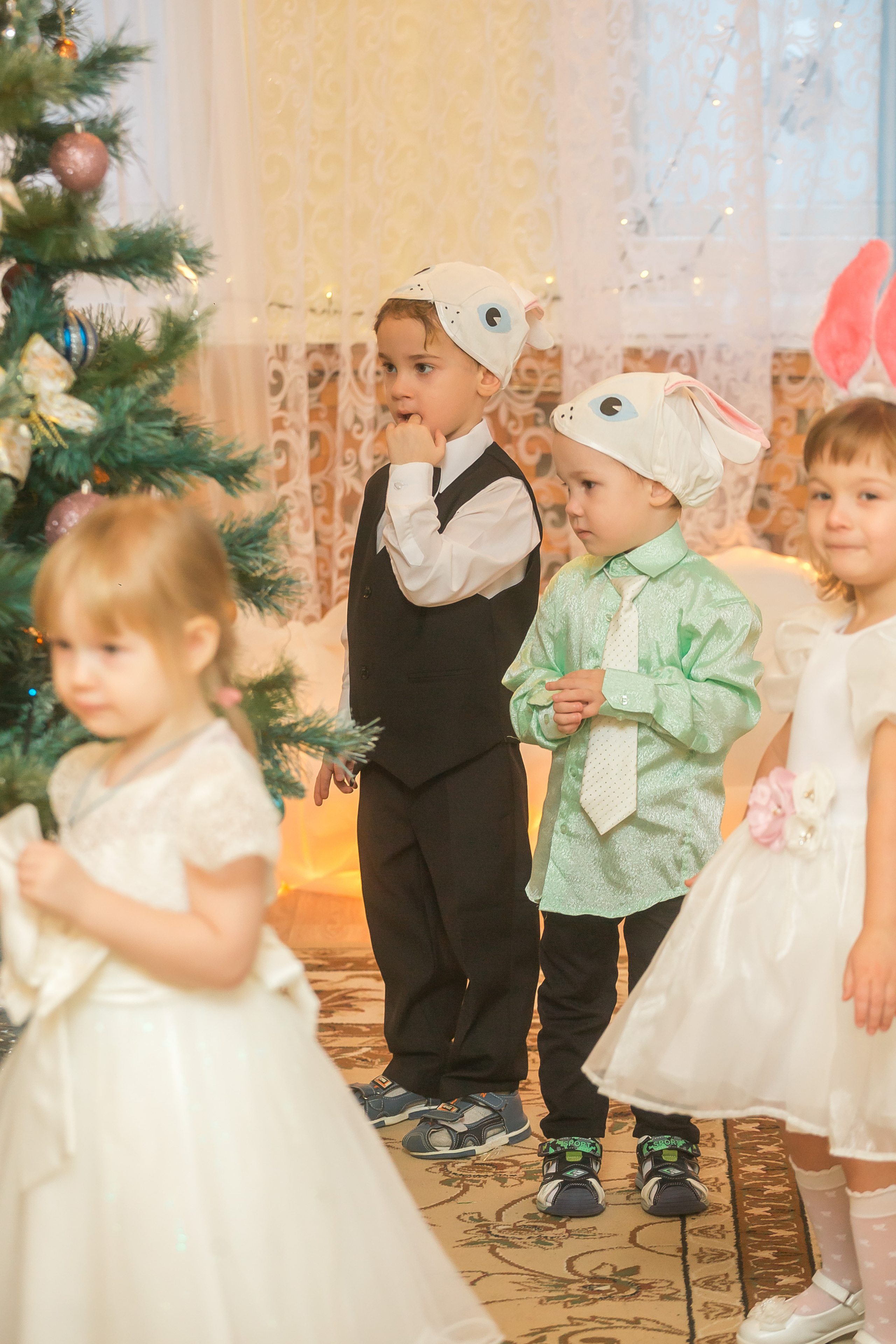 Новогодний утренник в младшей группе. Фотографиня Мария Дикова