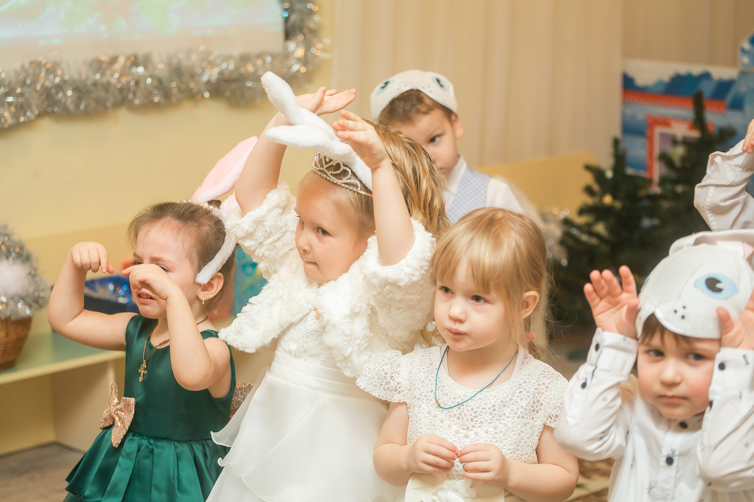 Новогодний утренник в младшей группе. Фотографиня Мария Дикова