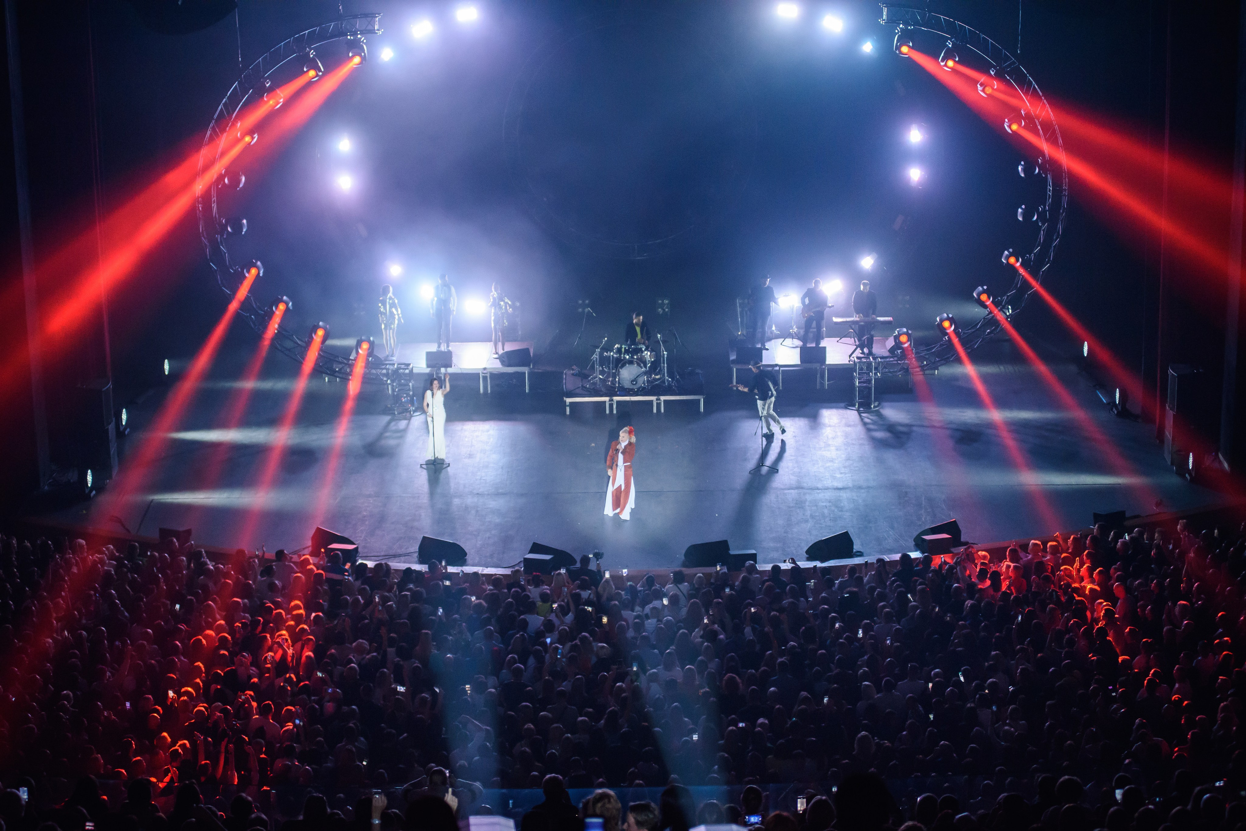 Дискотека 80-90-2000х — «Имена на все времена», Крокус Сити Холл. Бренд-фотограф для экспертов и блогеров в Москве Влада Горбовская