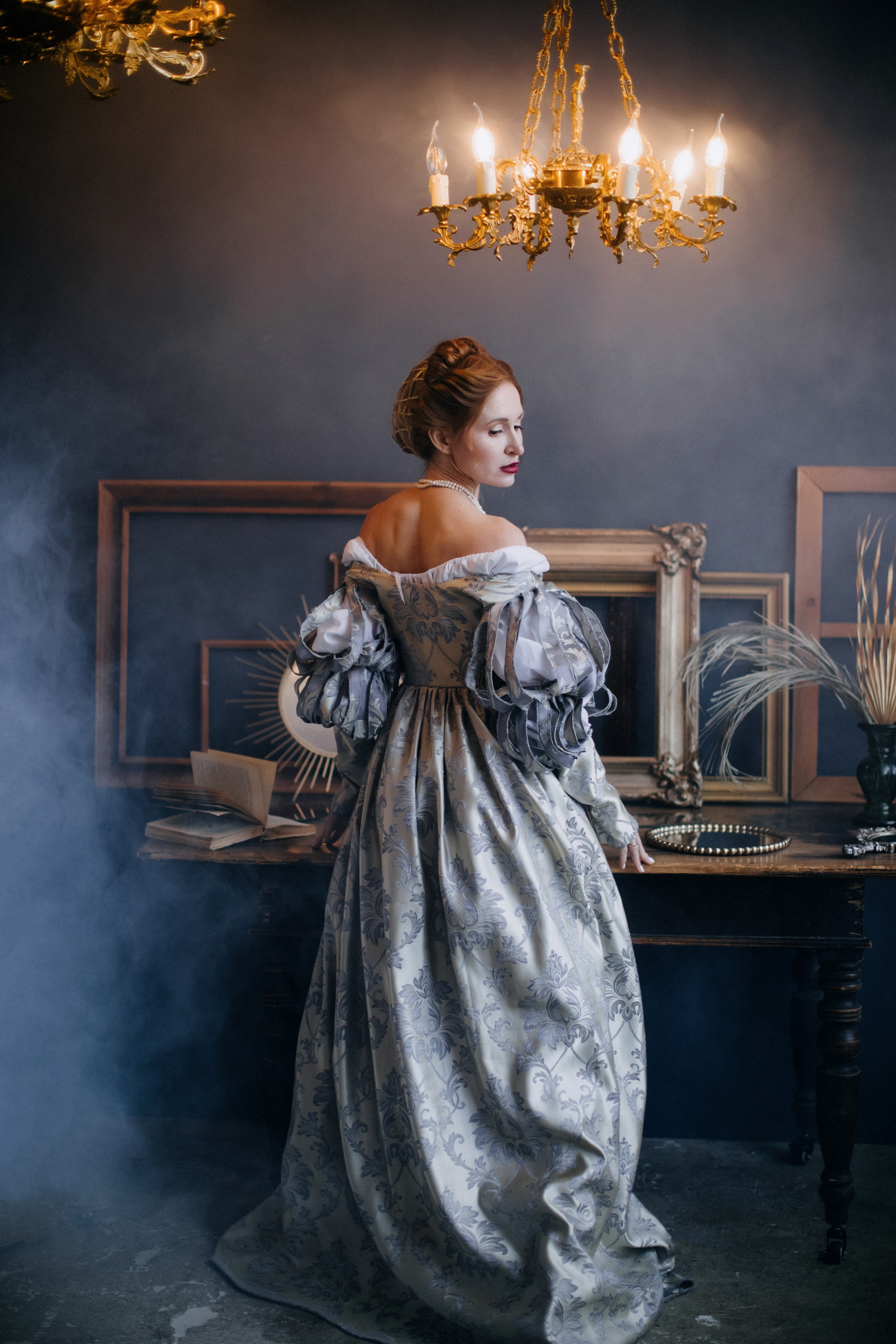 Студии & отели. Модель Москва каталожная и творческая съемка Anna Antlers