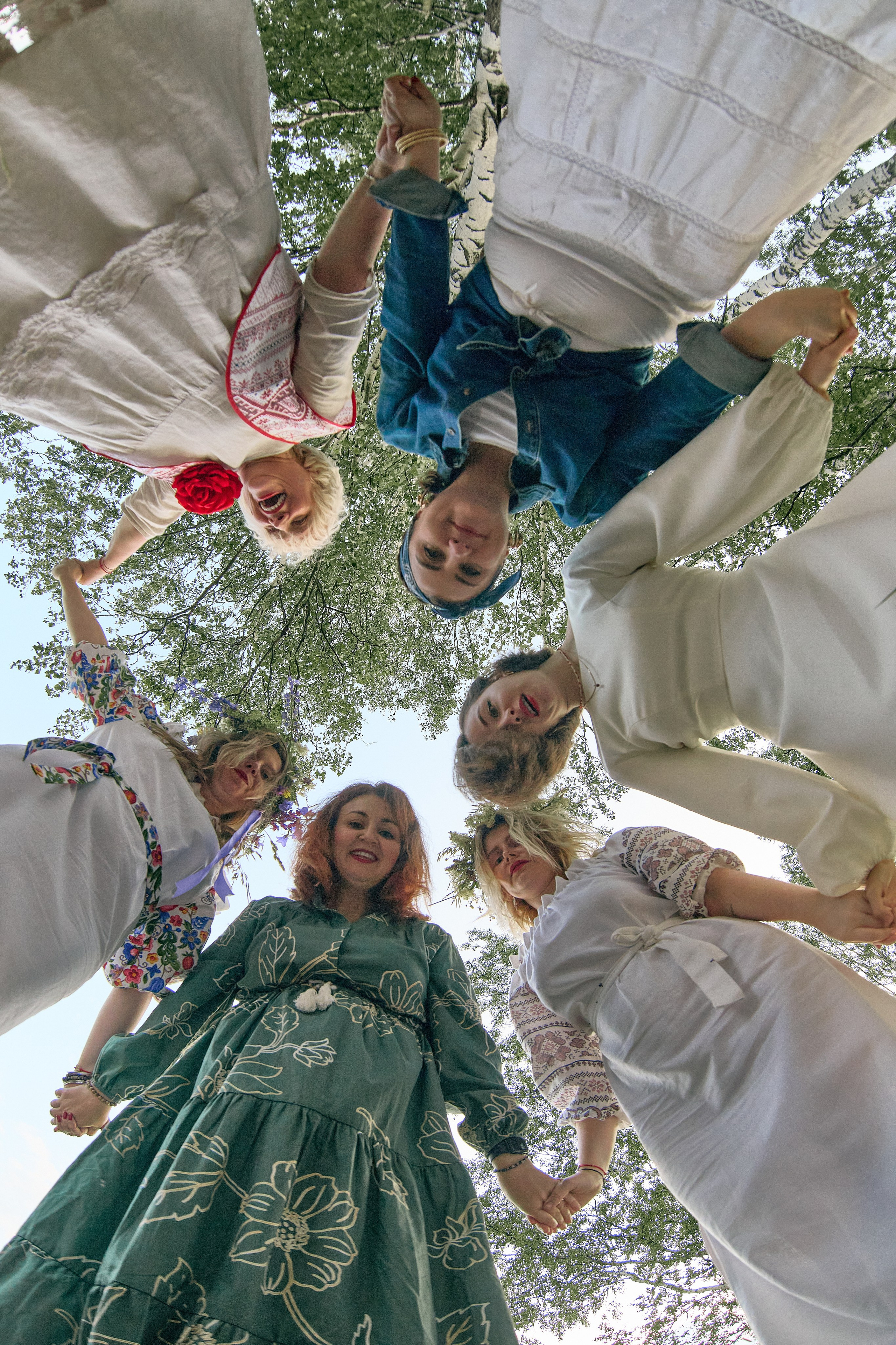 Фотосессия в роще для группы девушек. Фотограф в Дивеево