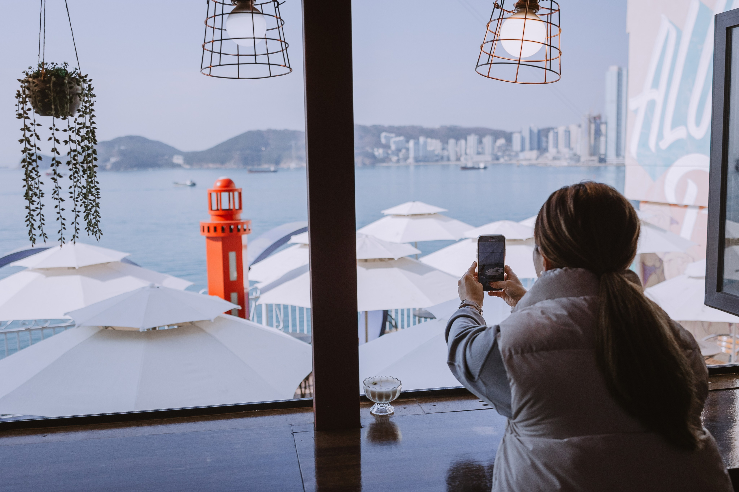 A fun photo walk through the sights of Busan. Your photographer in Busan (South Korea) Aleksandra Anufriy