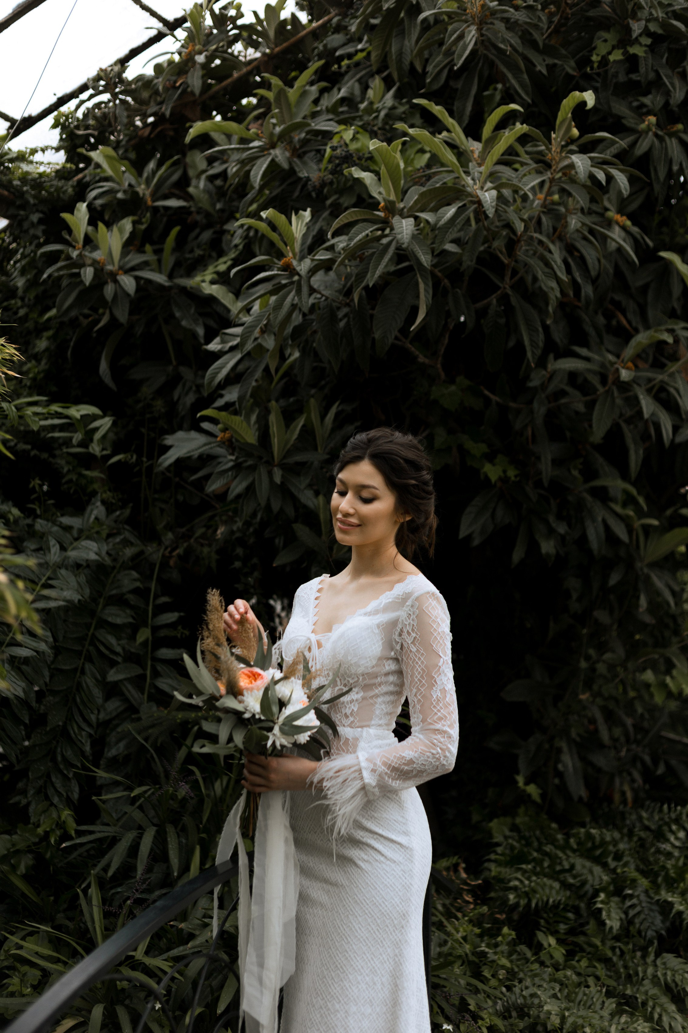 Свадебная фотосессия в оранжерее. Свадебный и семейный фотограф в Волгограде Кристина Иванова