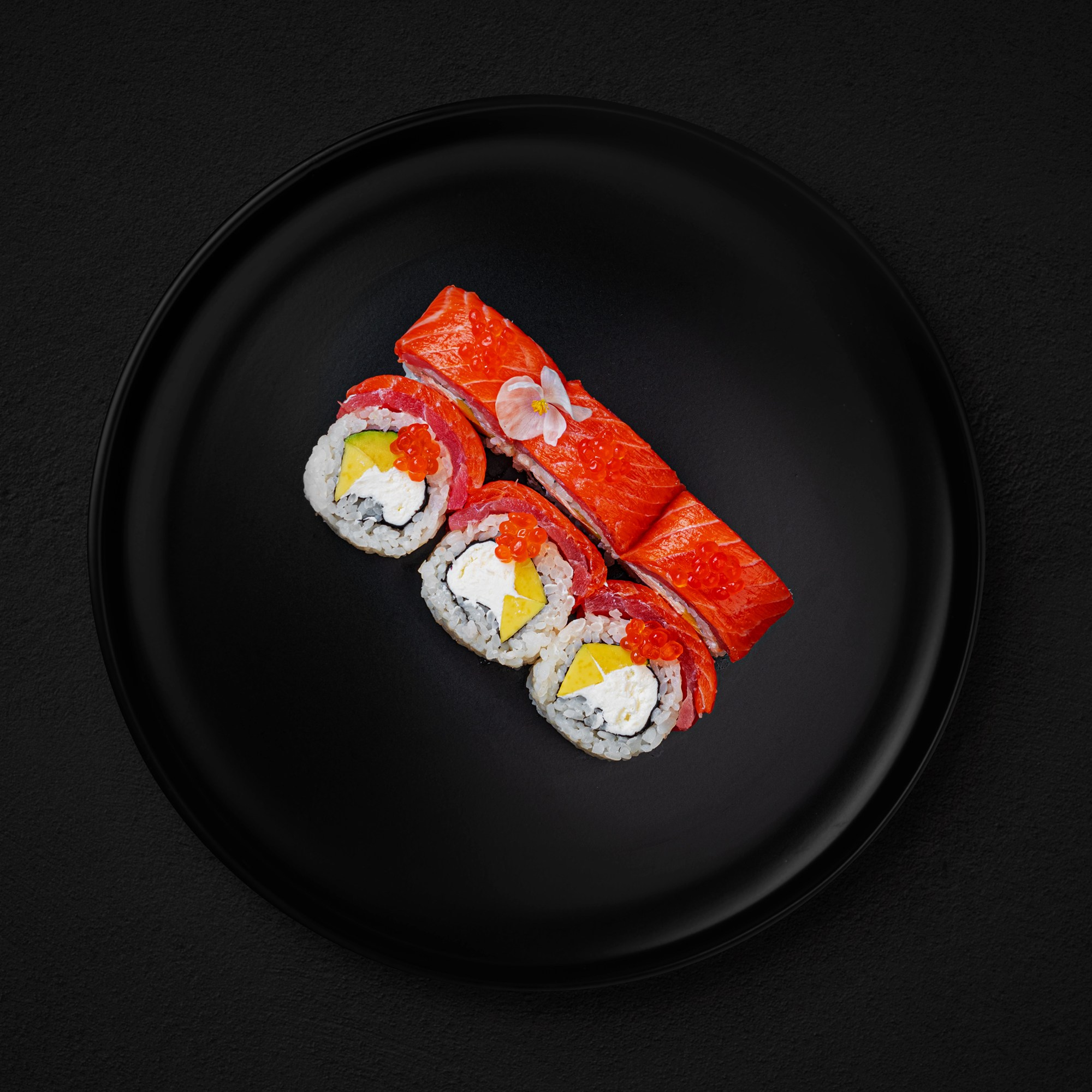 Фотограф и графический дизайнер Владимир Пуставетов