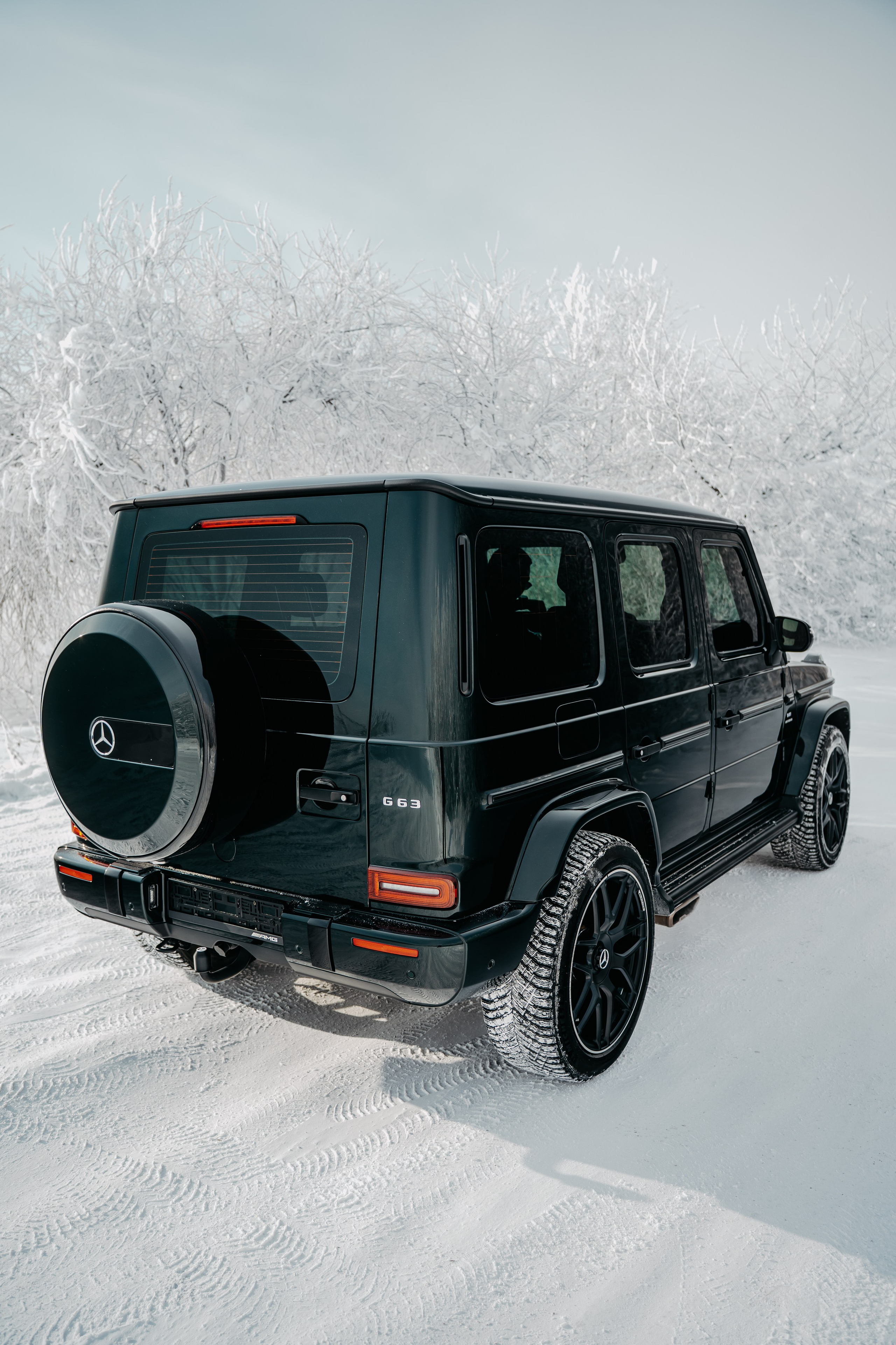 Mercedes-Benz 63 AMG. Фотограф, видеограф и пилот дрона на Байкале