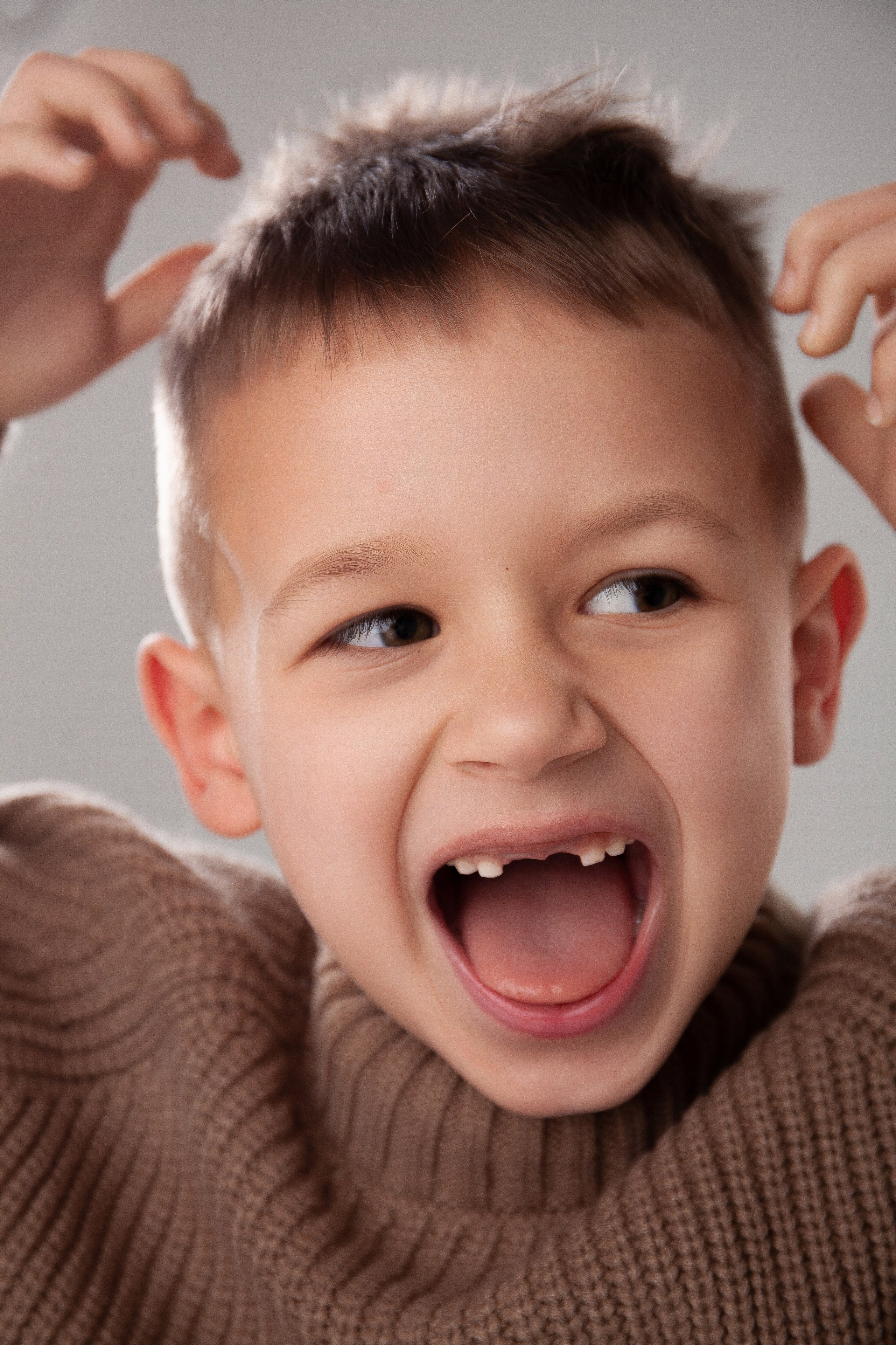 ZAKHAR, MAKAR и VIOLETTA