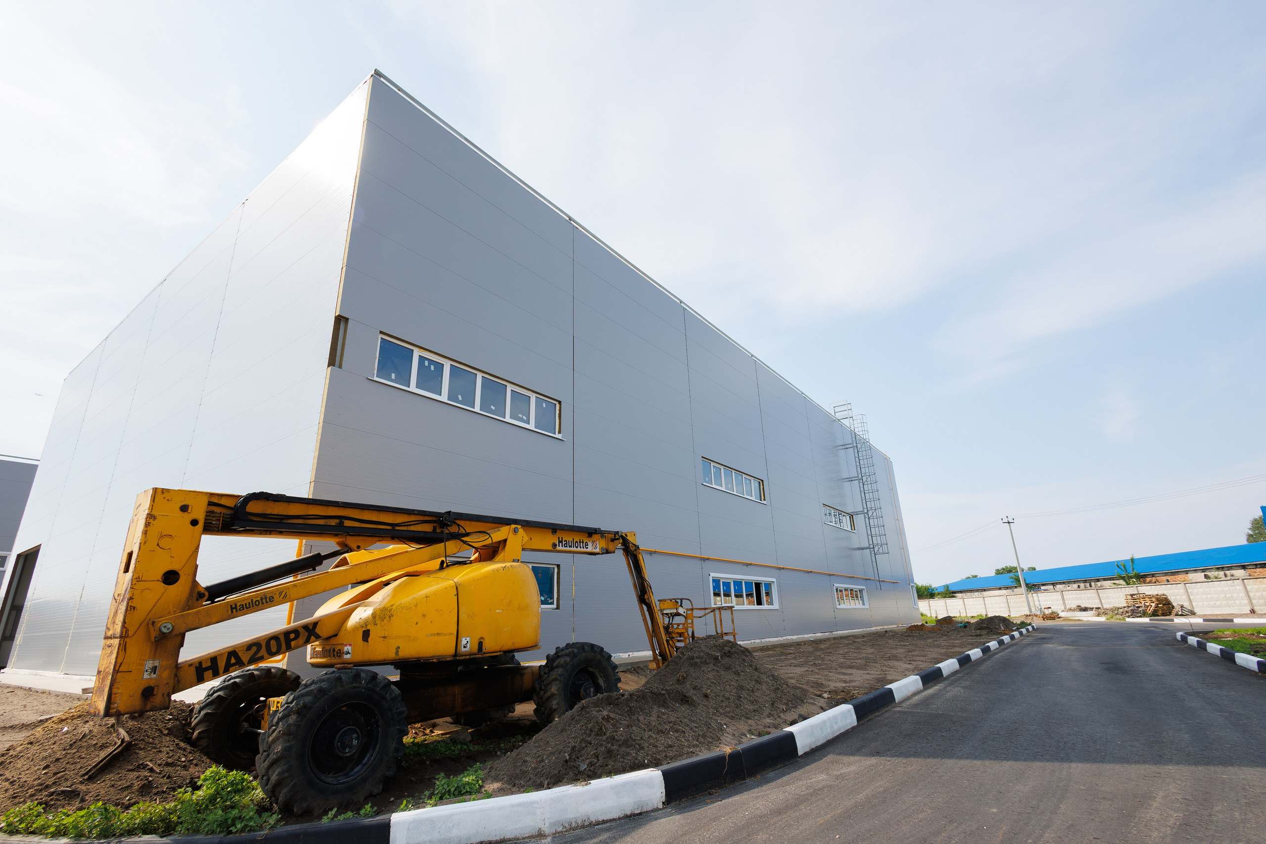 Склады под аренду. Фотосъёмка для бизнеса — предметное фото, репортаж с мероприятий, портреты людей, съёмка интерьера и экстерьера