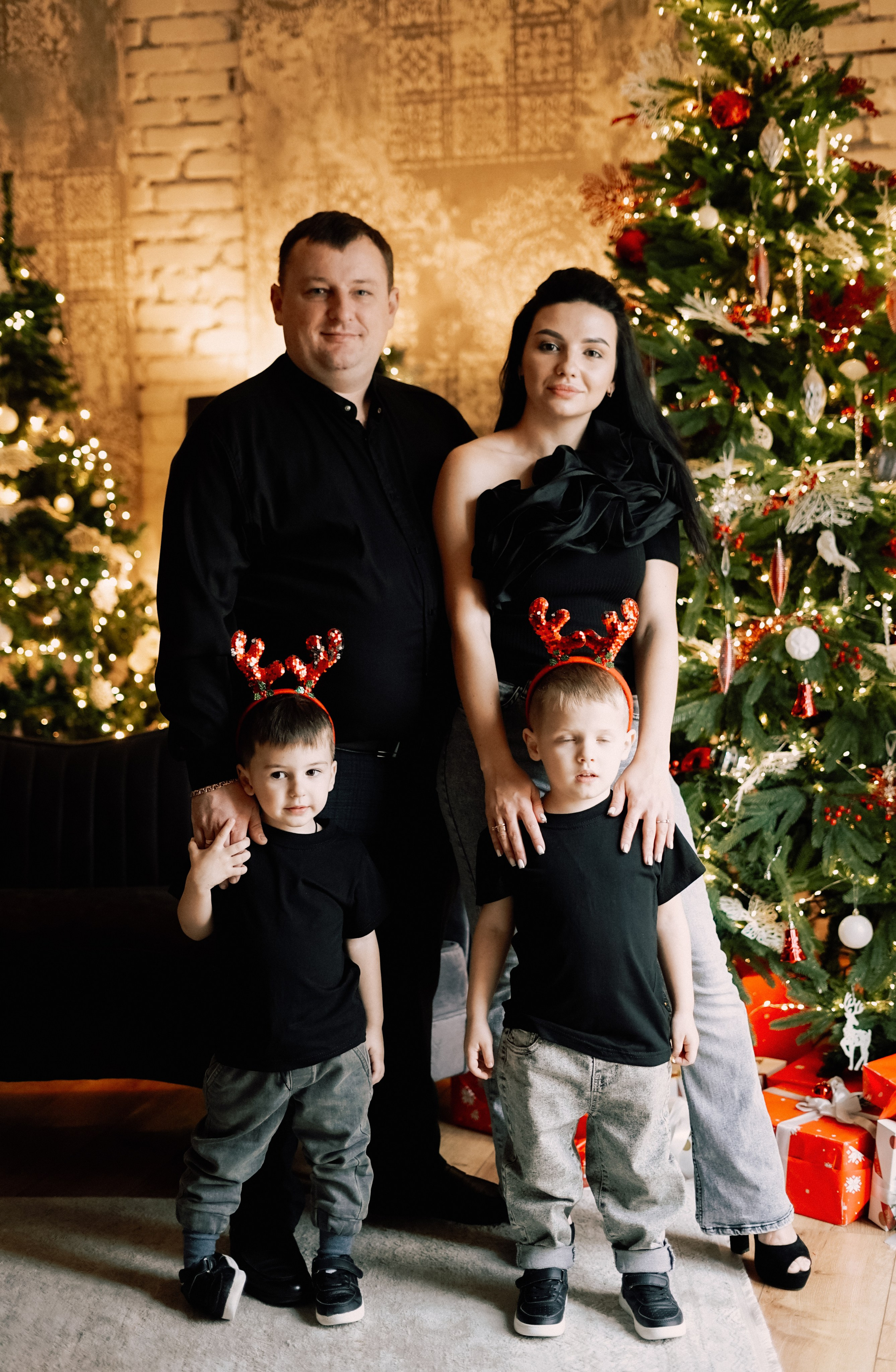 Семейная новогодняя. Портретный и семейный фотограф в Мариуполе, РФ. Даша Жогло