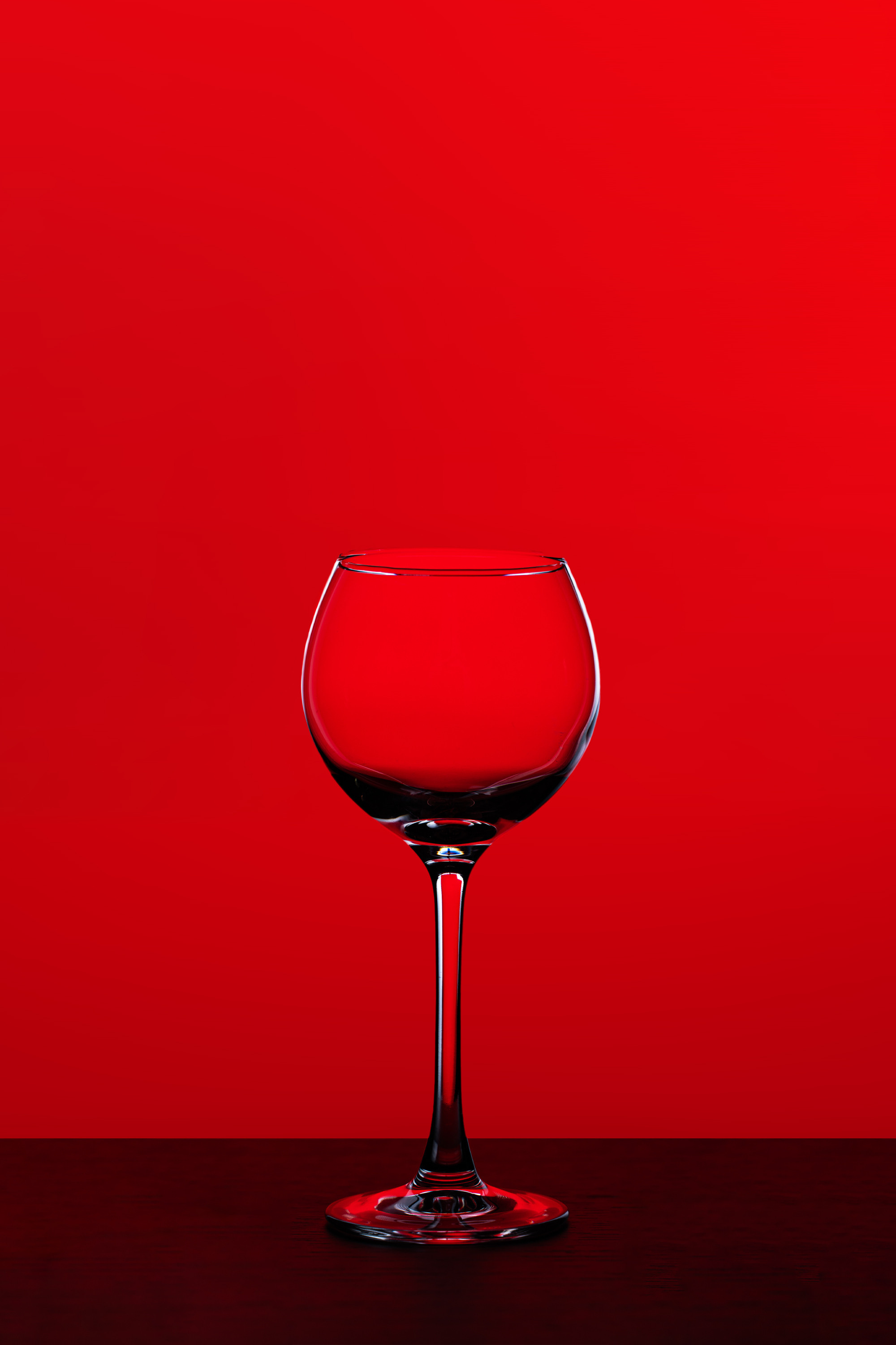 Бокал. Ворон Роман — фотограф